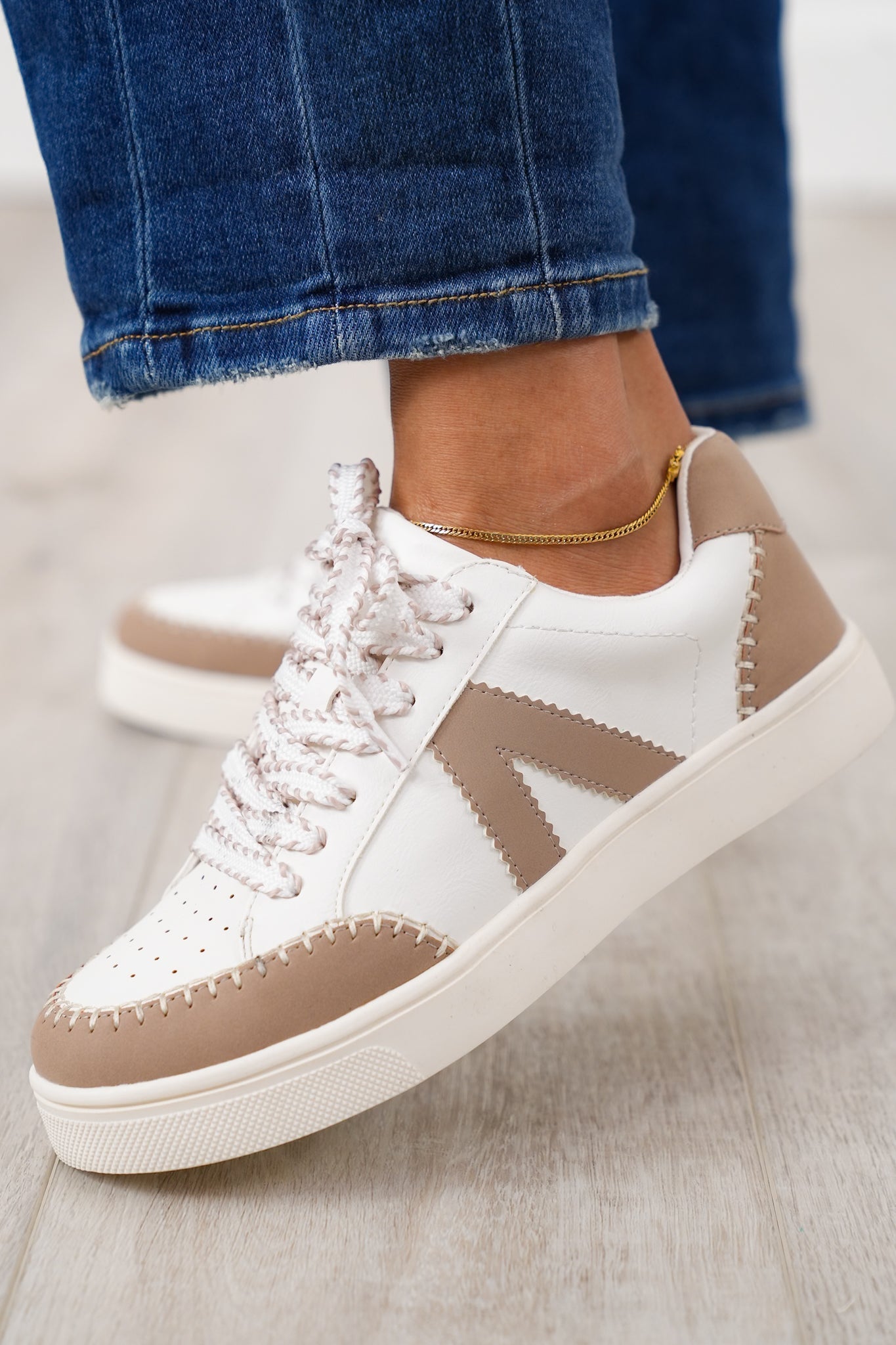 MIA Stylish Low Top Sneaker with Contrast Stitching