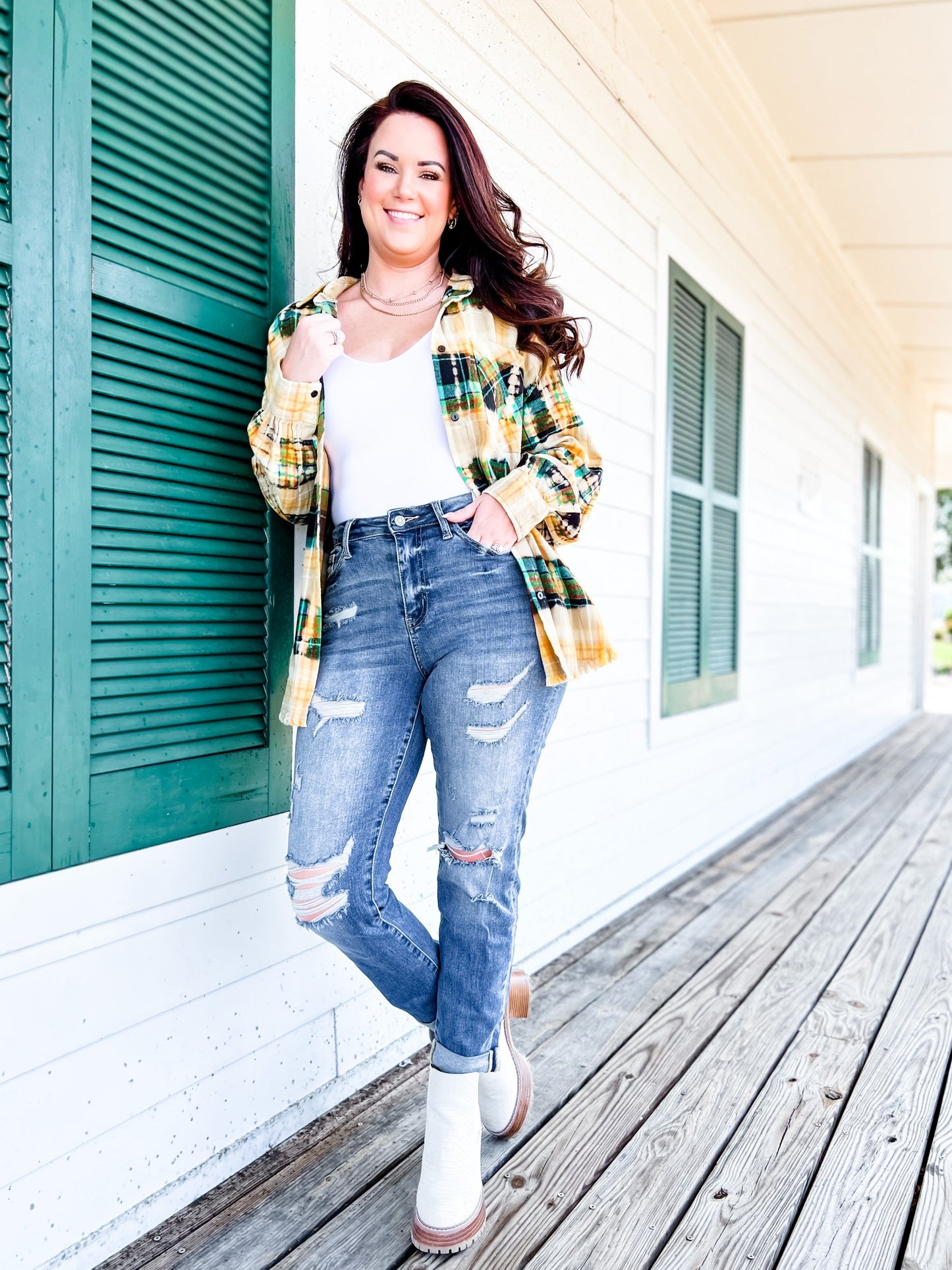 Judy Blue Boy Toy Light Wash High Rise Cuffed Boyfriend Distressed Jeans