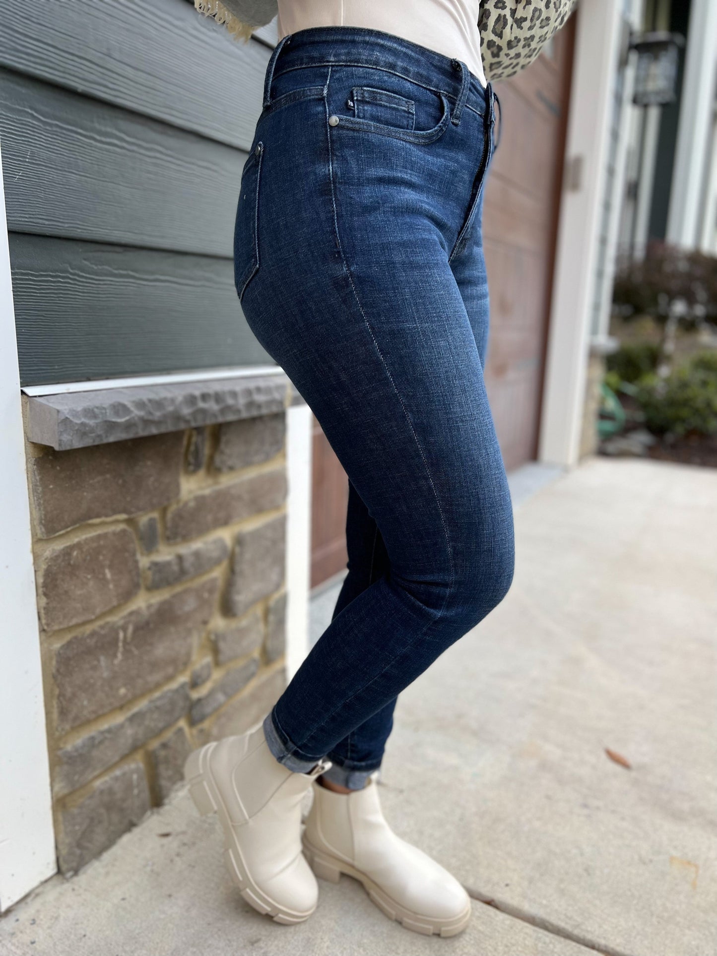 Judy Blue Non-Distressed Super Dark Tummy Control skinny