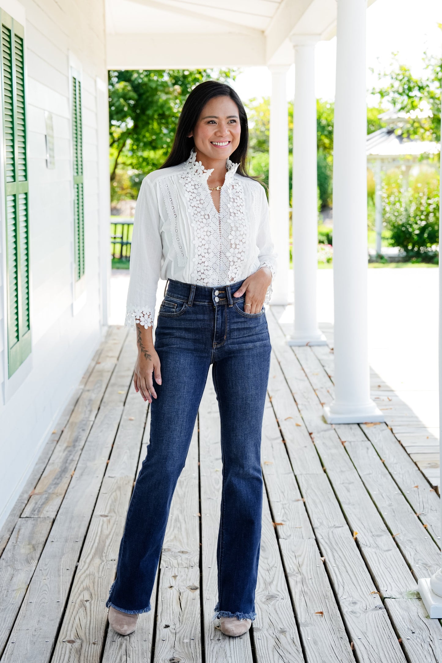 Judy Blue Feeling Fine Dark Wash High Rise Non Distressed Vintage Frayed Hem Bootcut Jeans