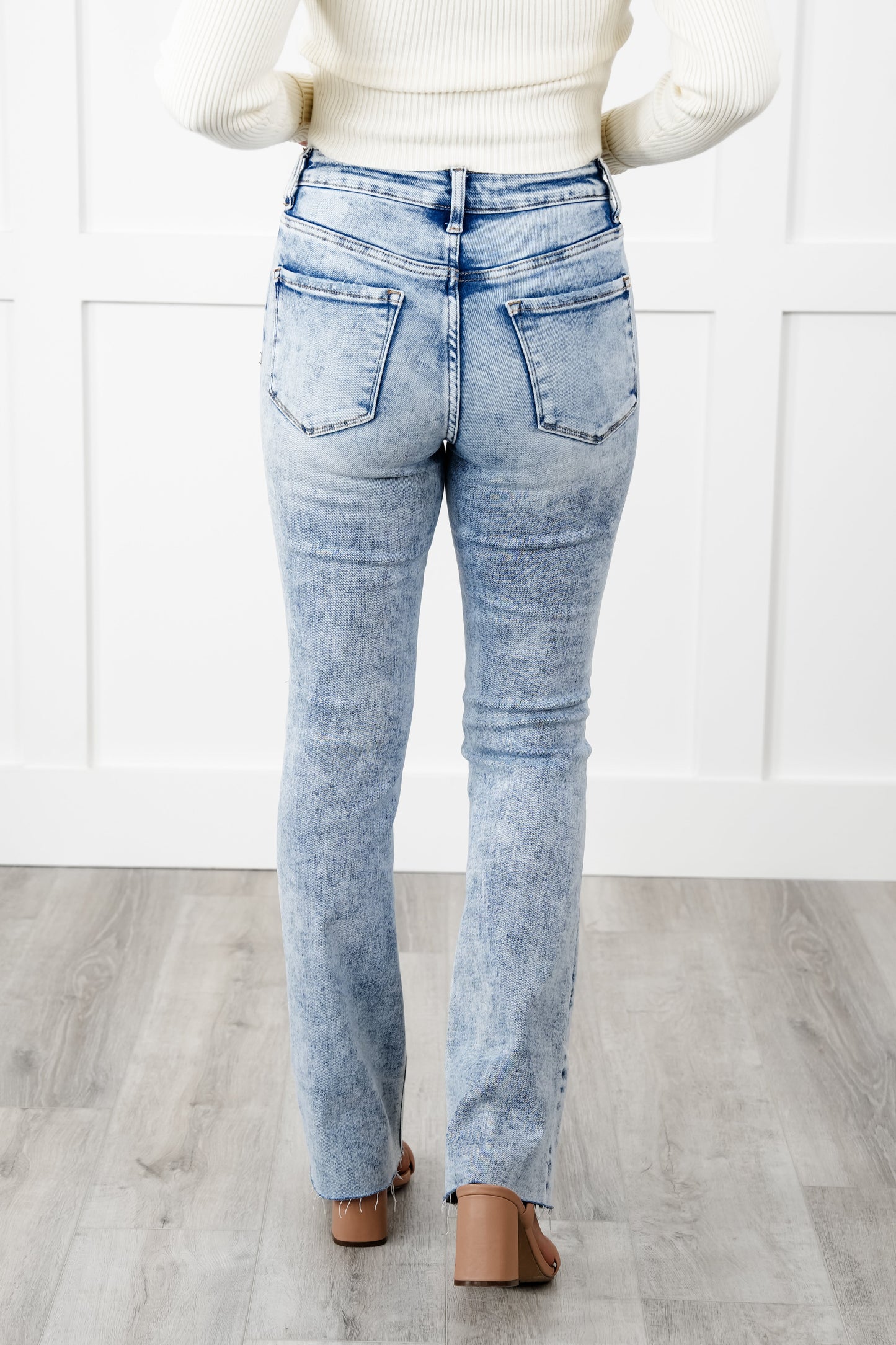 Vervet High Rise Non Distressed Bootcut Jeans
