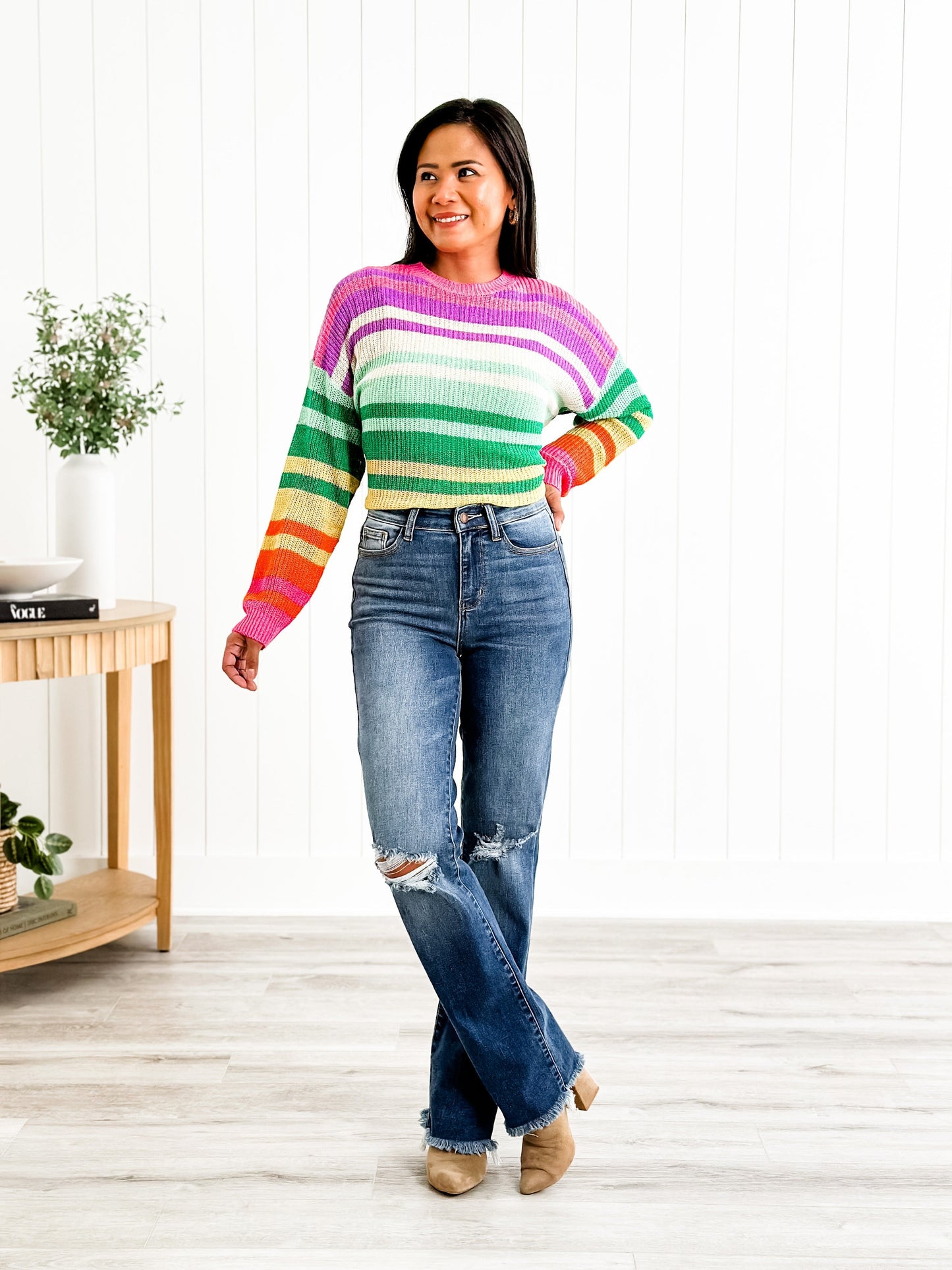 Judy Blue High Rise Medium Wash Destroyed Knee & Frayed Hem Straight Leg Jeans