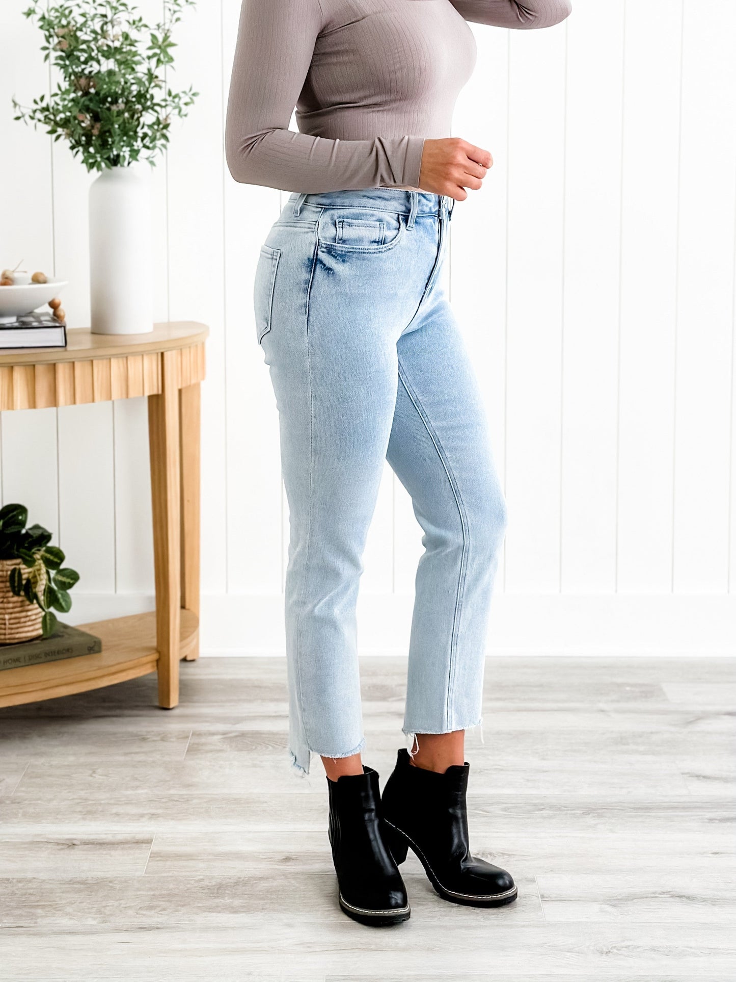 Lovervet High Rise Light Wash Slim Straight Leg Jeans