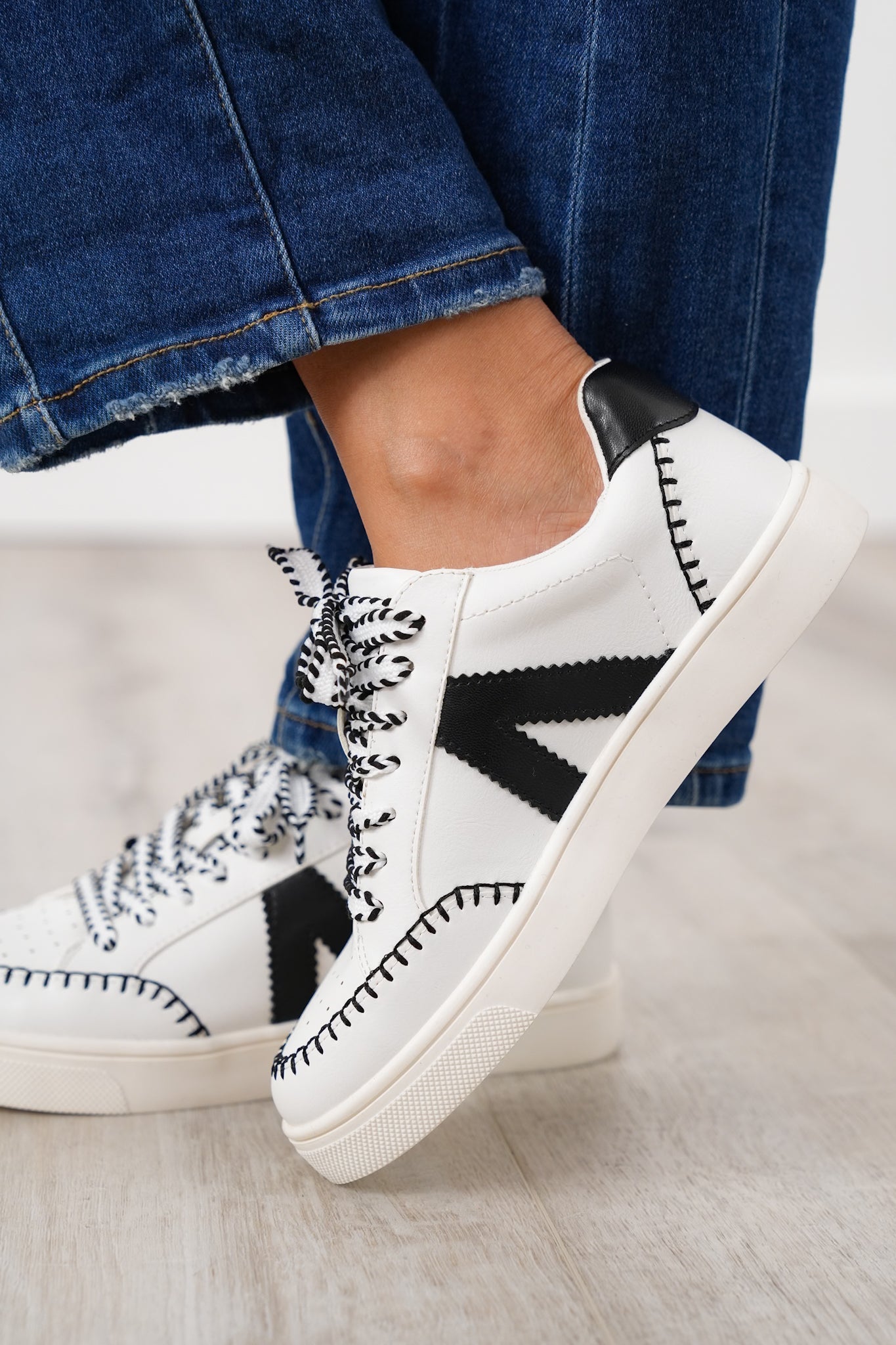 MIA Stylish Low Top Sneaker with Contrast Stitching