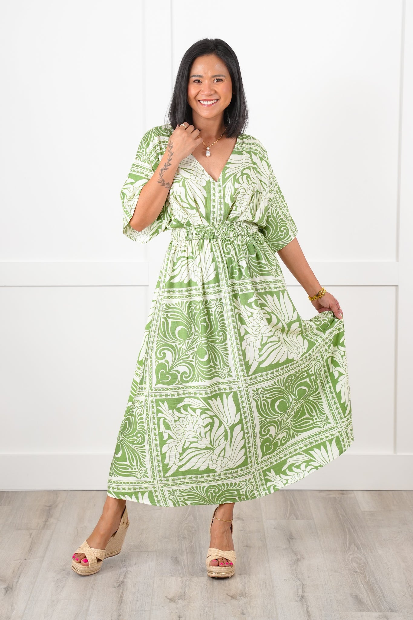 Plus/Reg Boho Print Short Dolman Sleeve V Neck Midi Dress