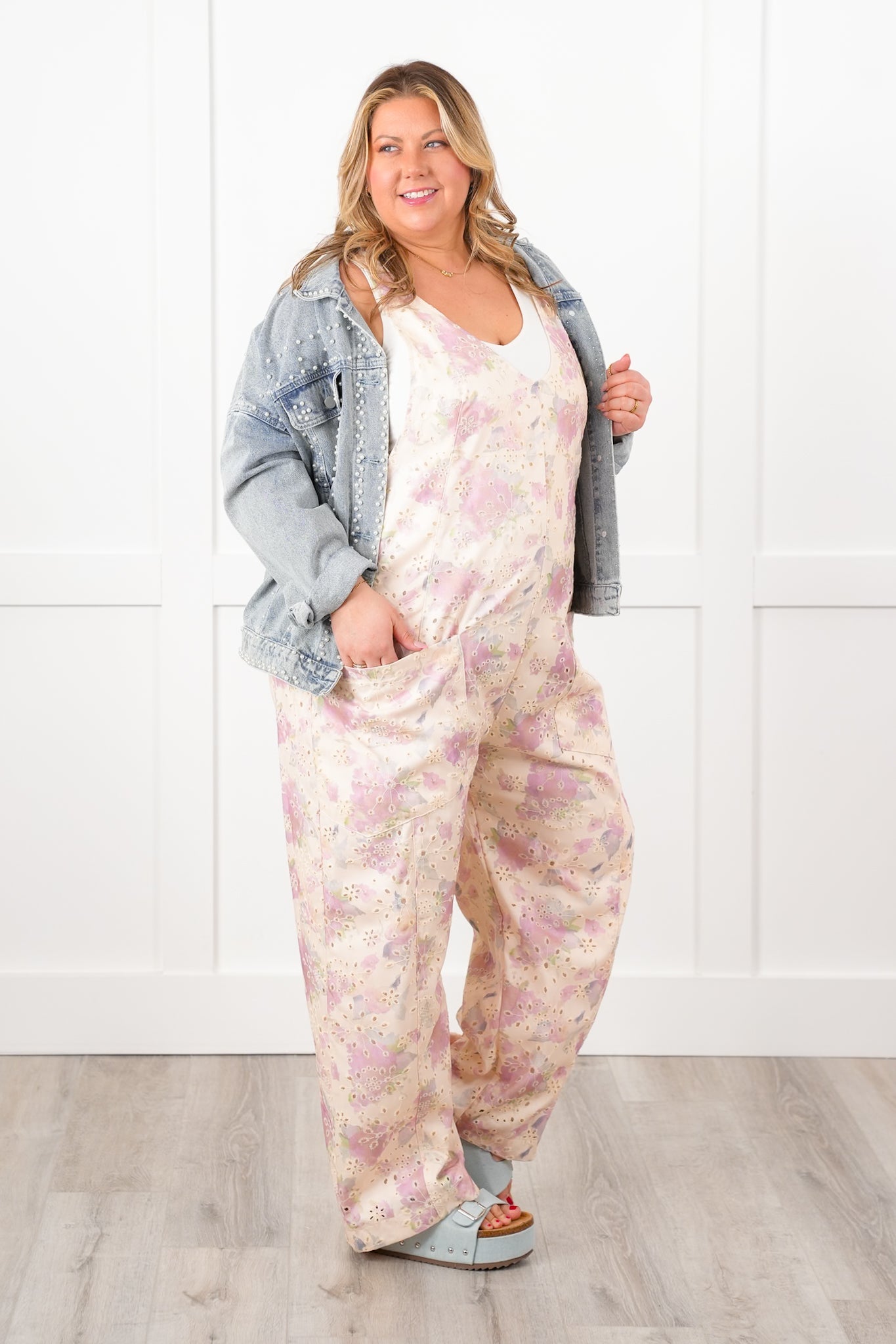 Plus/Reg Floral Eyelet Sleeveless Jumpsuit with Front Patch Pockets