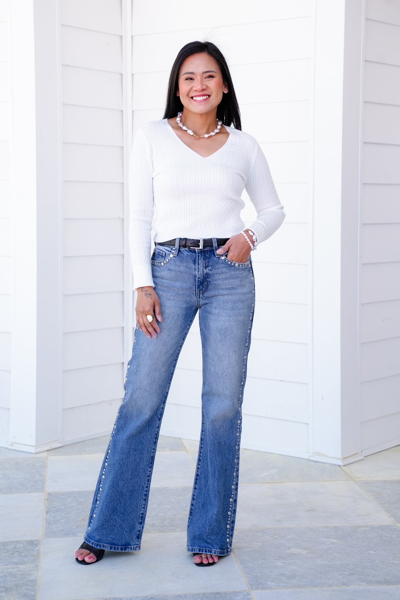 Cable Knit Long Sleeve Cropped V-Neck Pullover Sweater