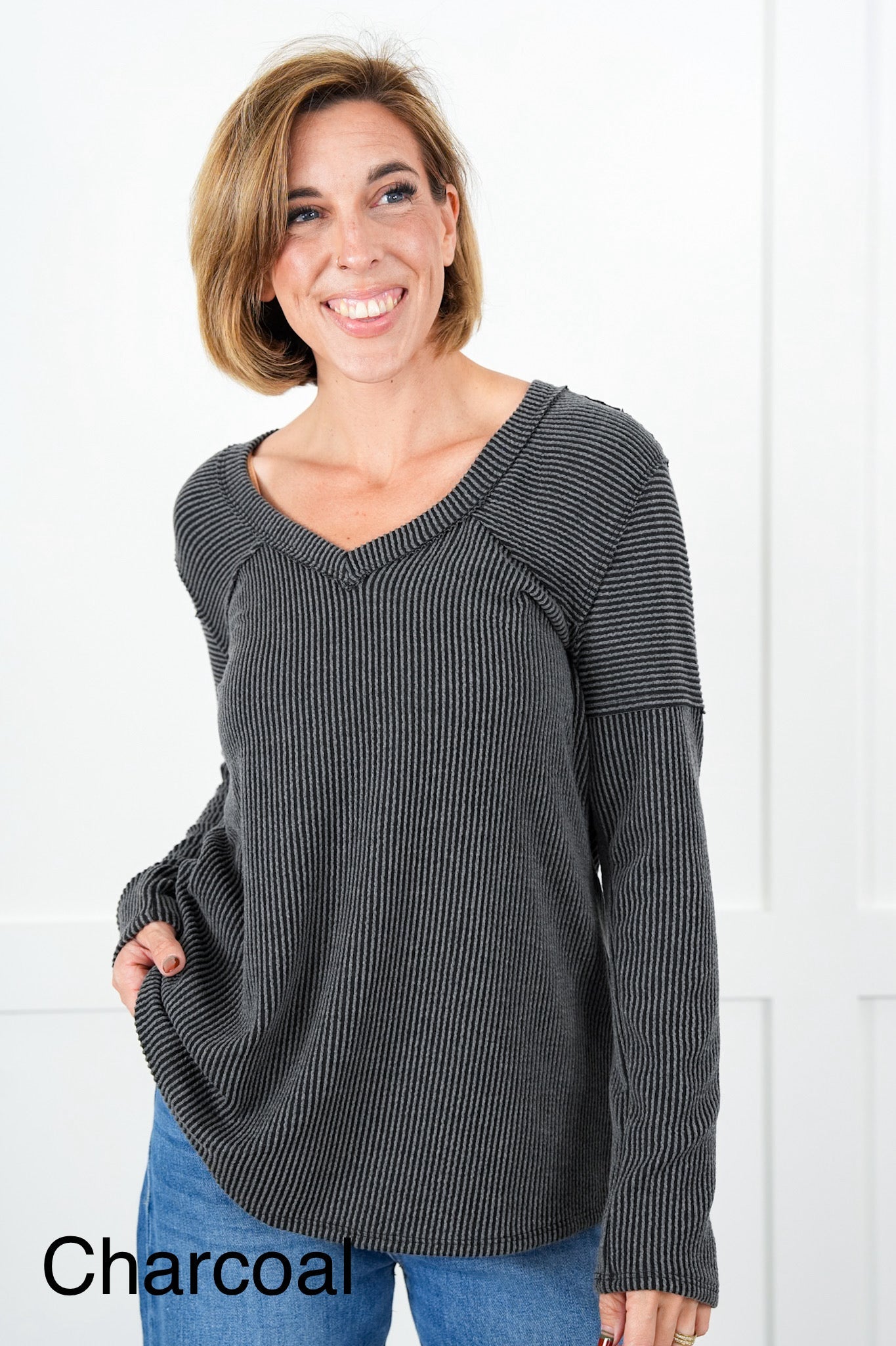 Plus/Reg Urban Ribbed Long Sleeve V-Neck Top