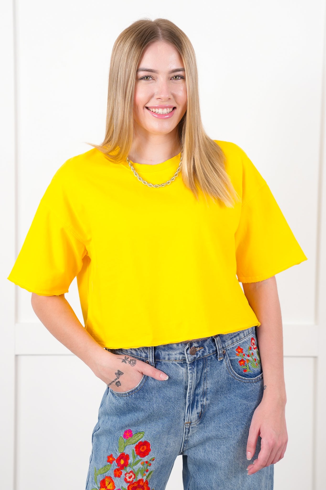 Short Sleeve Crew Neck Boxy Cropped Top