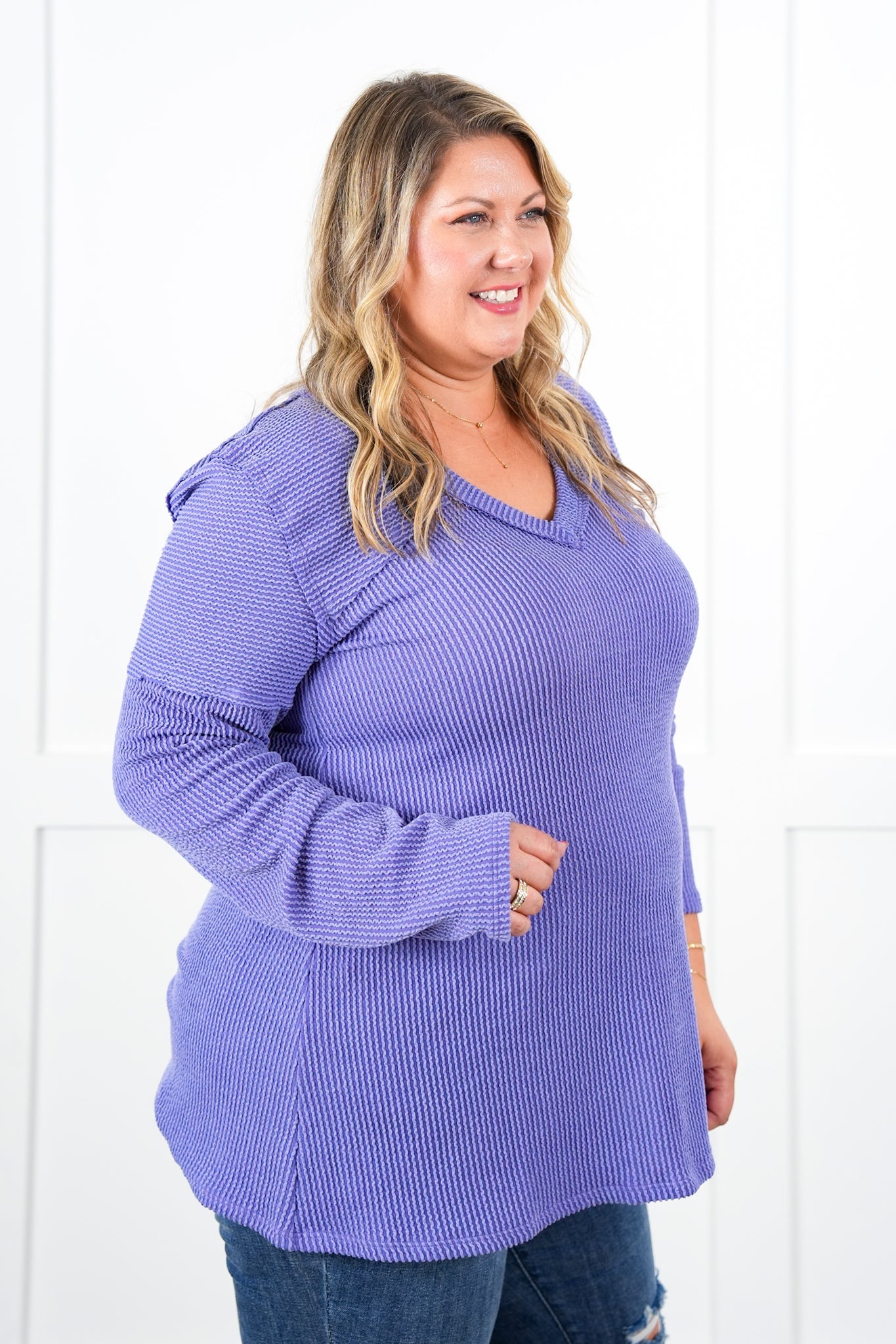 Plus/Reg Urban Ribbed Long Sleeve V-Neck Top