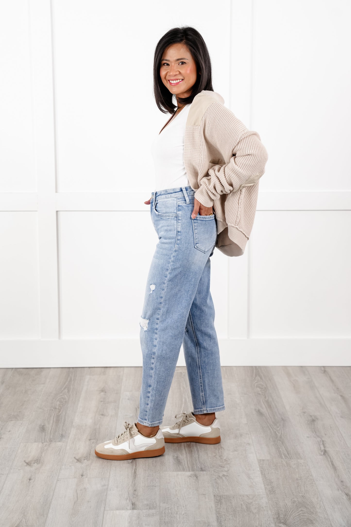 Lovervet High Rise Light Wash Distressed Barrel Jeans