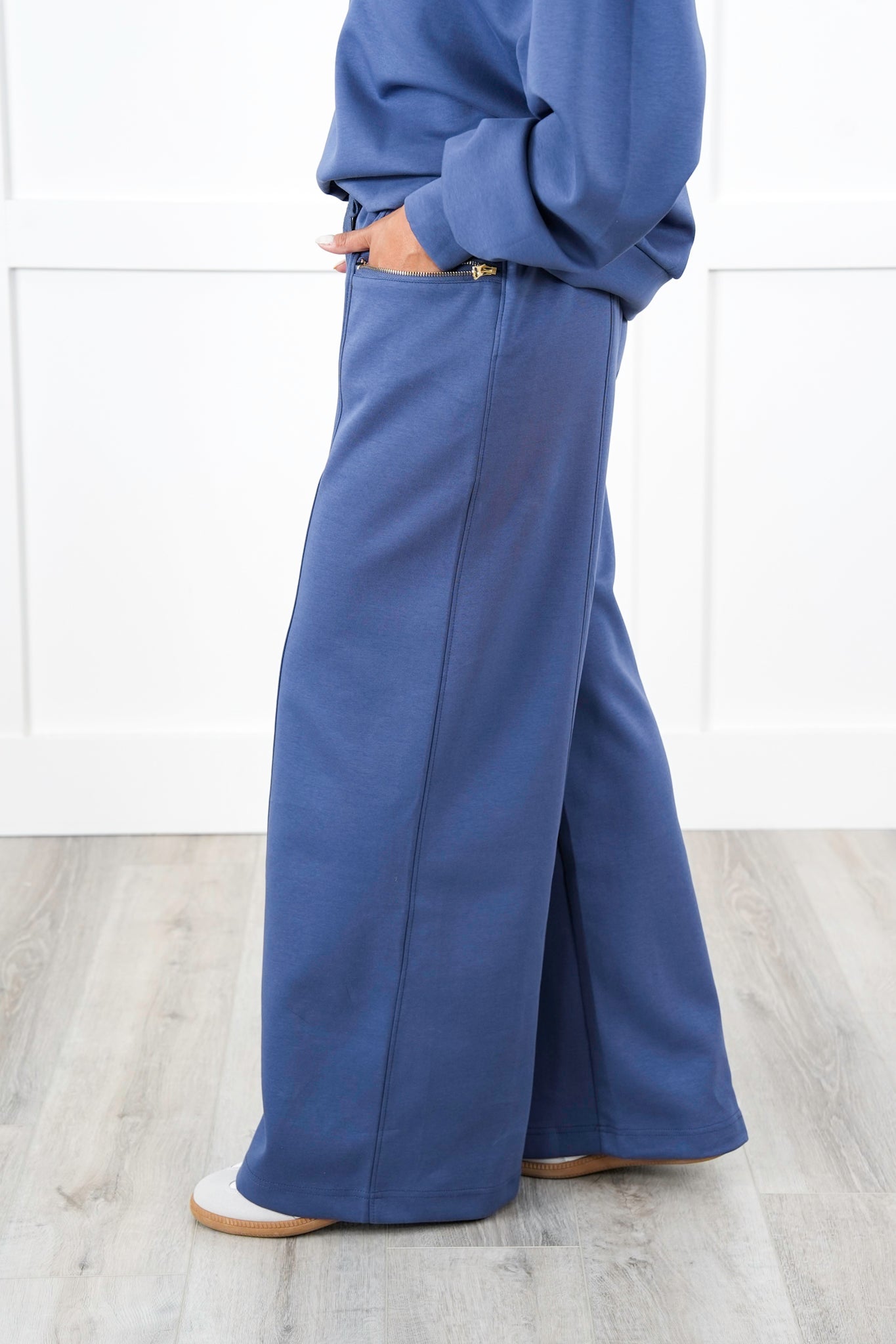 Restock! Soft Elastic Waistband Wide Leg Sweat Pants with Zipper Closure Pockets