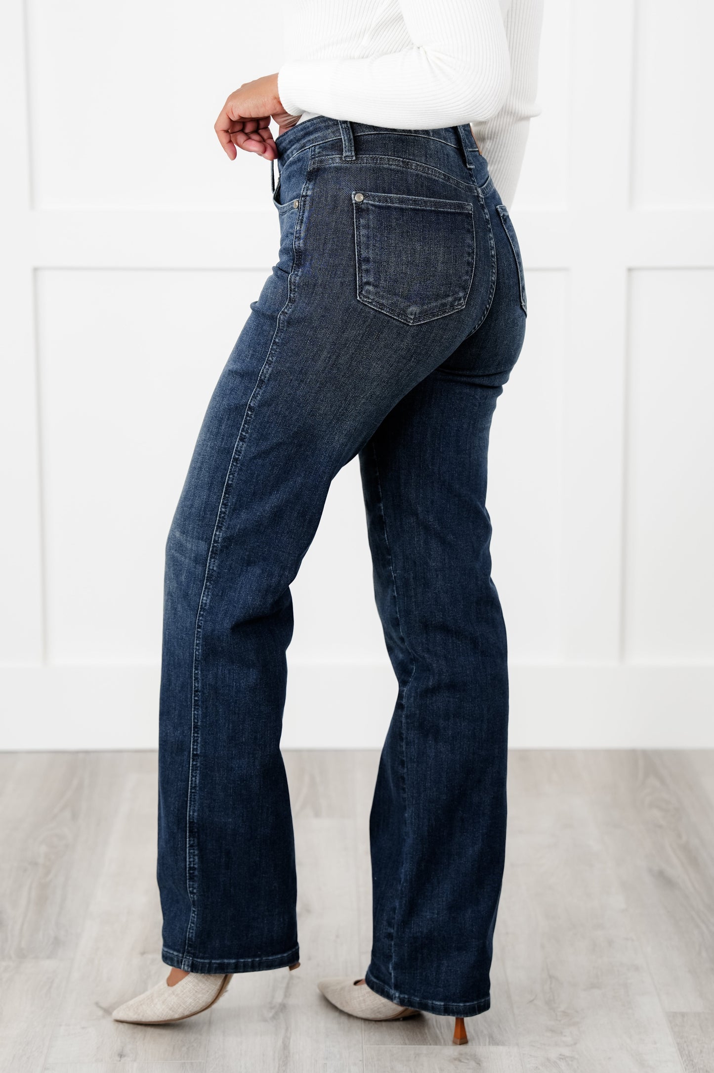 Judy Blue My Obsession Dark Wash Mid Rise Tummy Control Classic Straight Leg Jeans