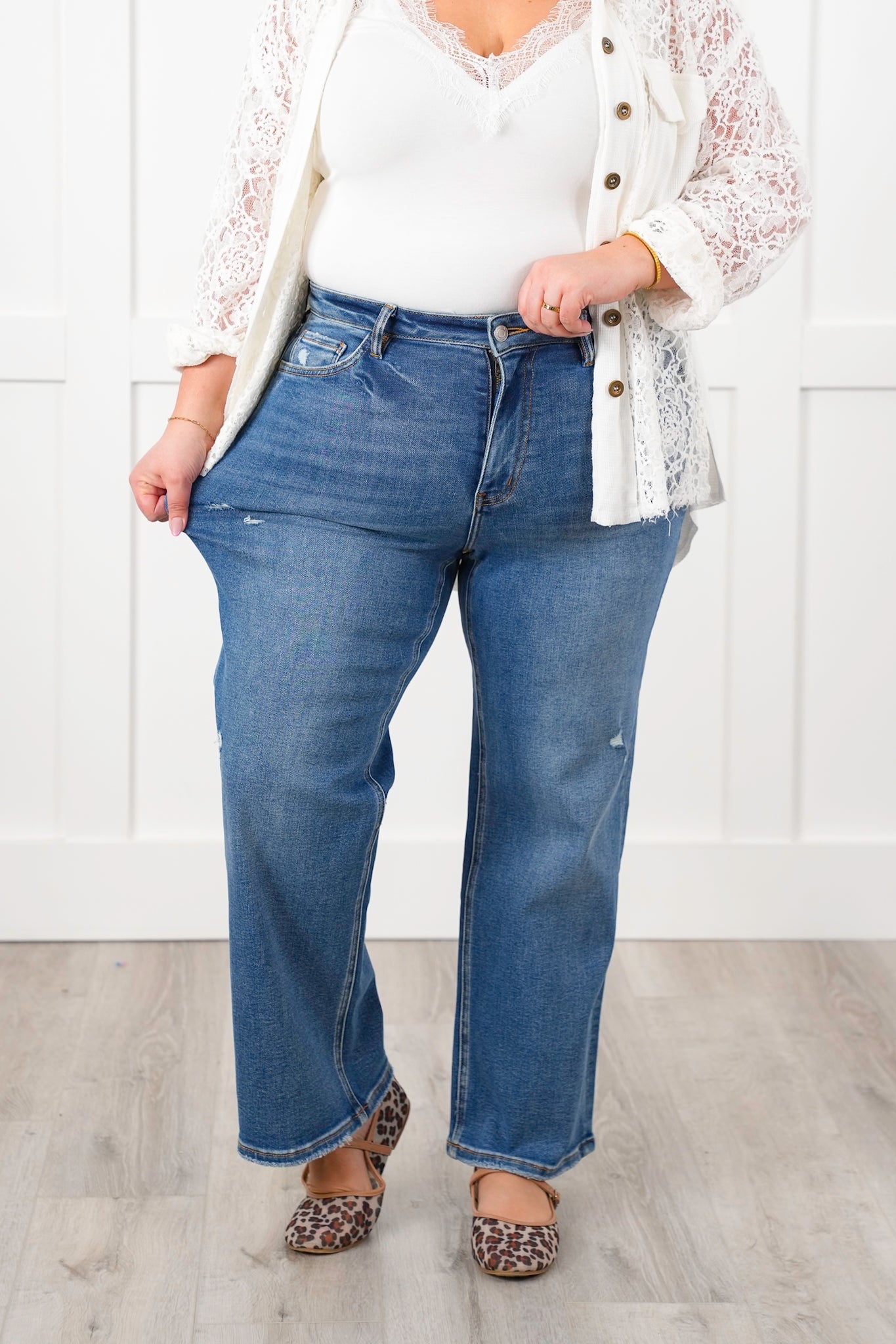 Vervet High Rise Medium Wash Slim Wide Leg Ankle Jeans