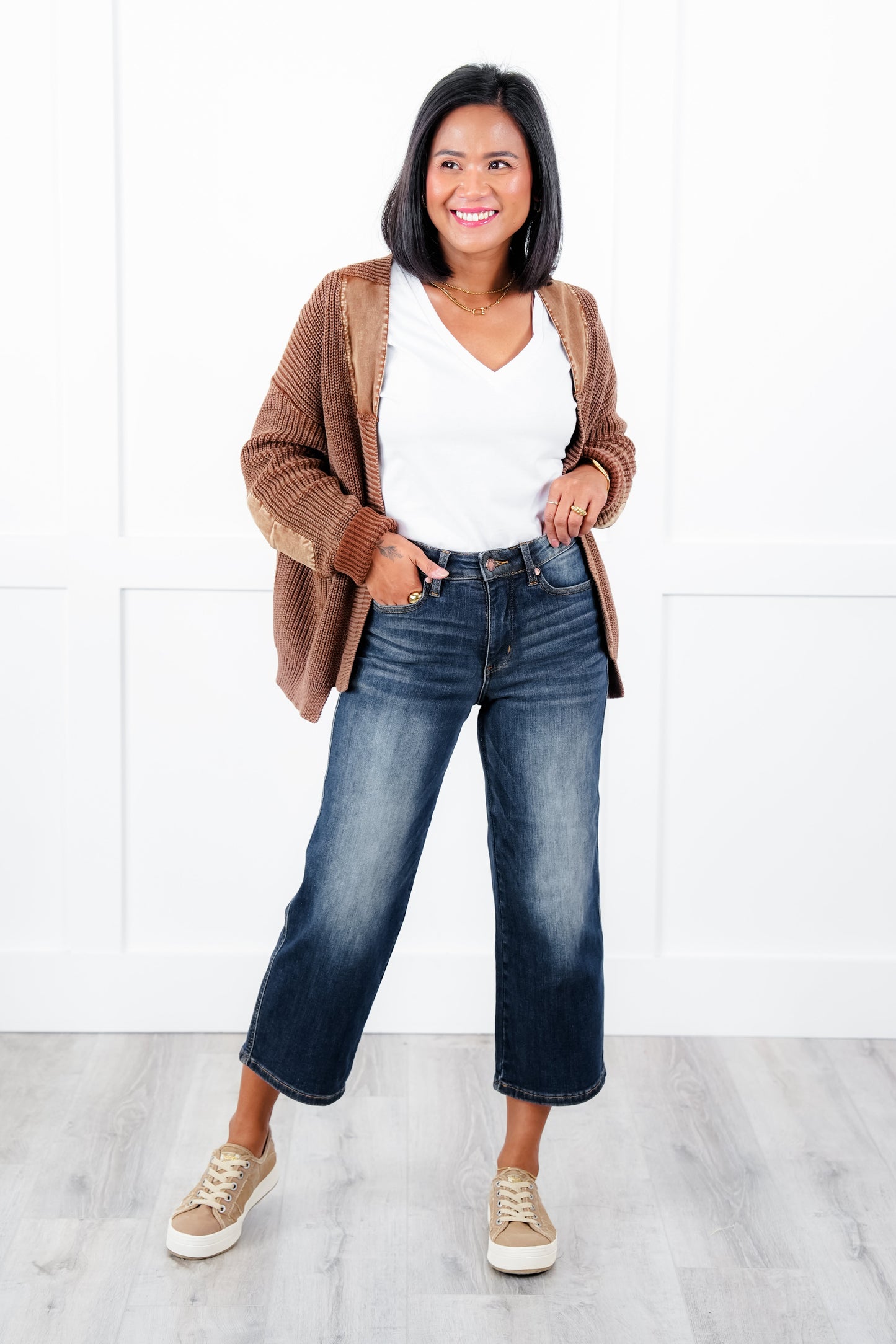 Judy Blue The Juliette Mid Rise Dark Wash Tummy Control Cropped Wide Leg Jeans