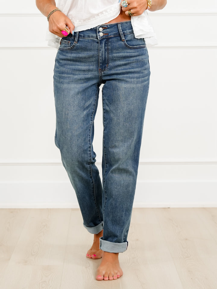 Judy Blue Summer Breeze Mid Rise Medium Wash Cool Denim Boyfriend Jeans