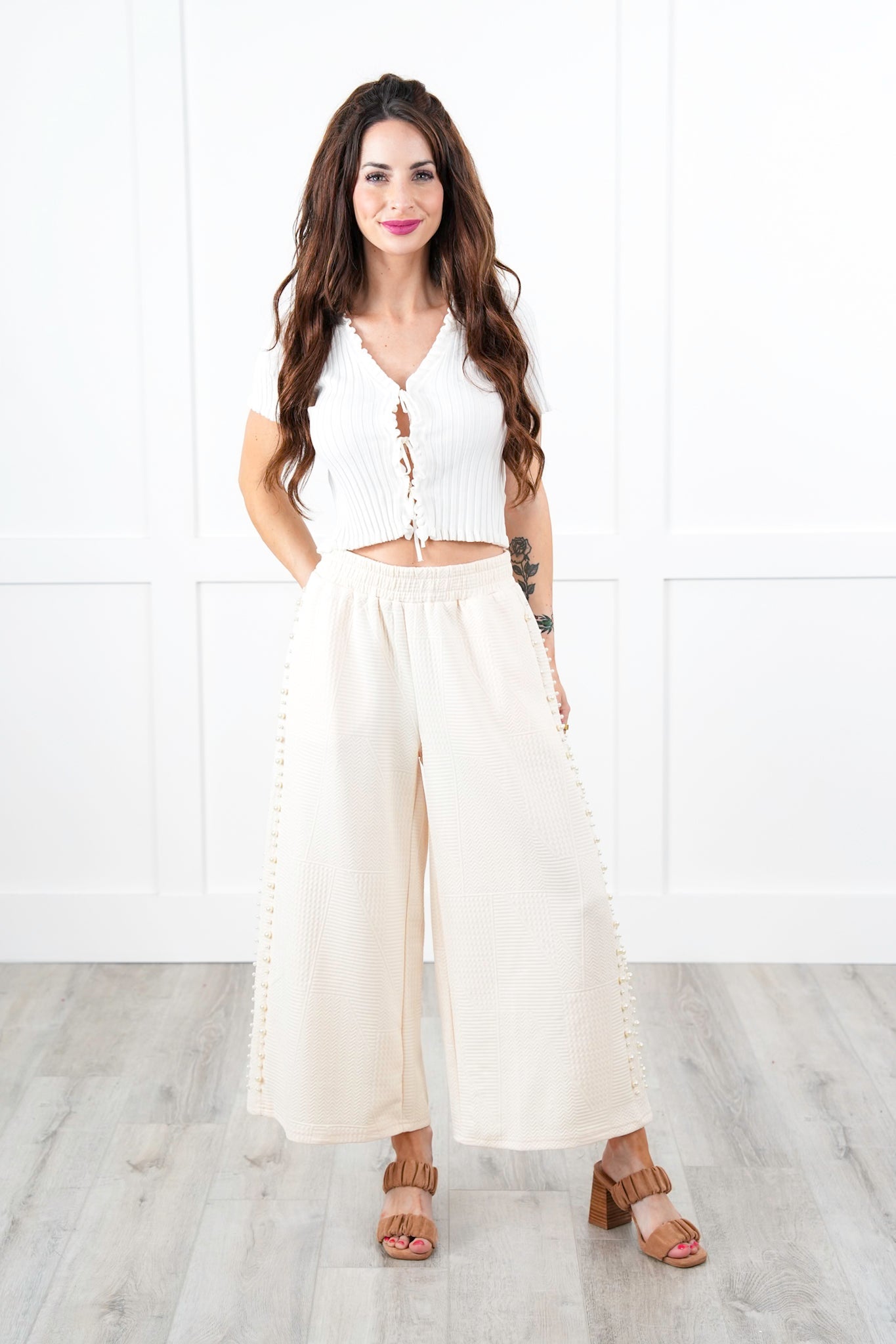Textured Knit Elastic Waistband Midi Pants with Pearl Detail