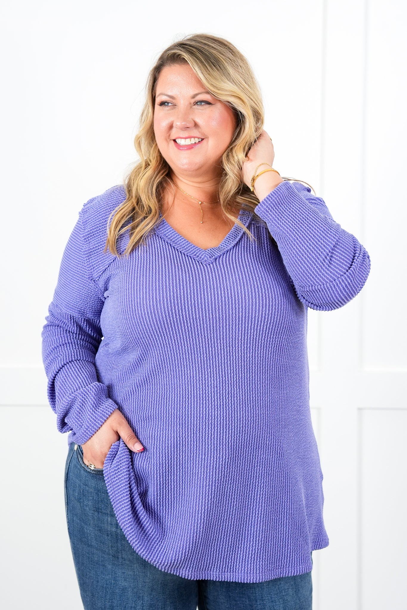 Plus/Reg Urban Ribbed Long Sleeve V-Neck Top