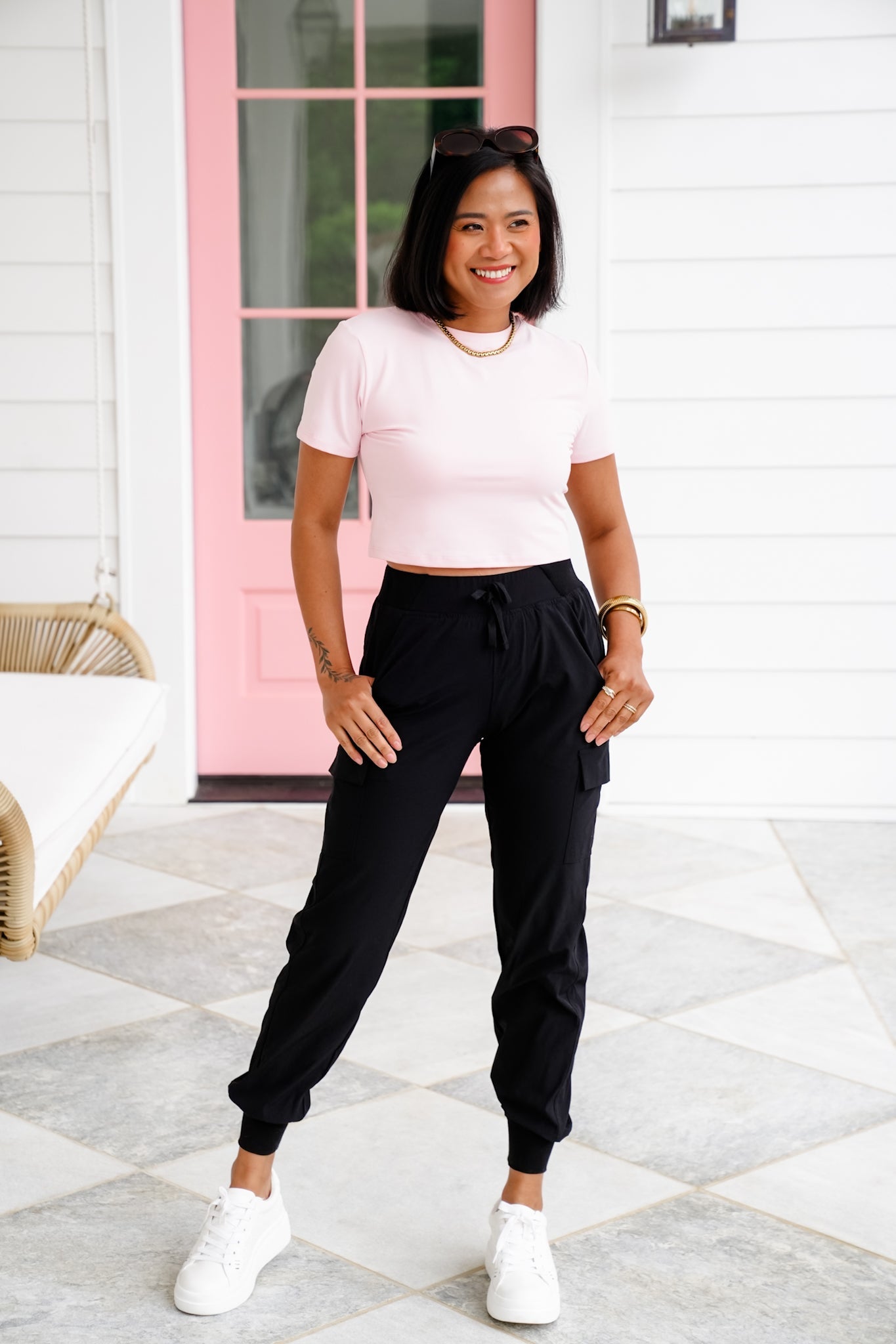 Solid Short Sleeve Round Neck Cropped Top