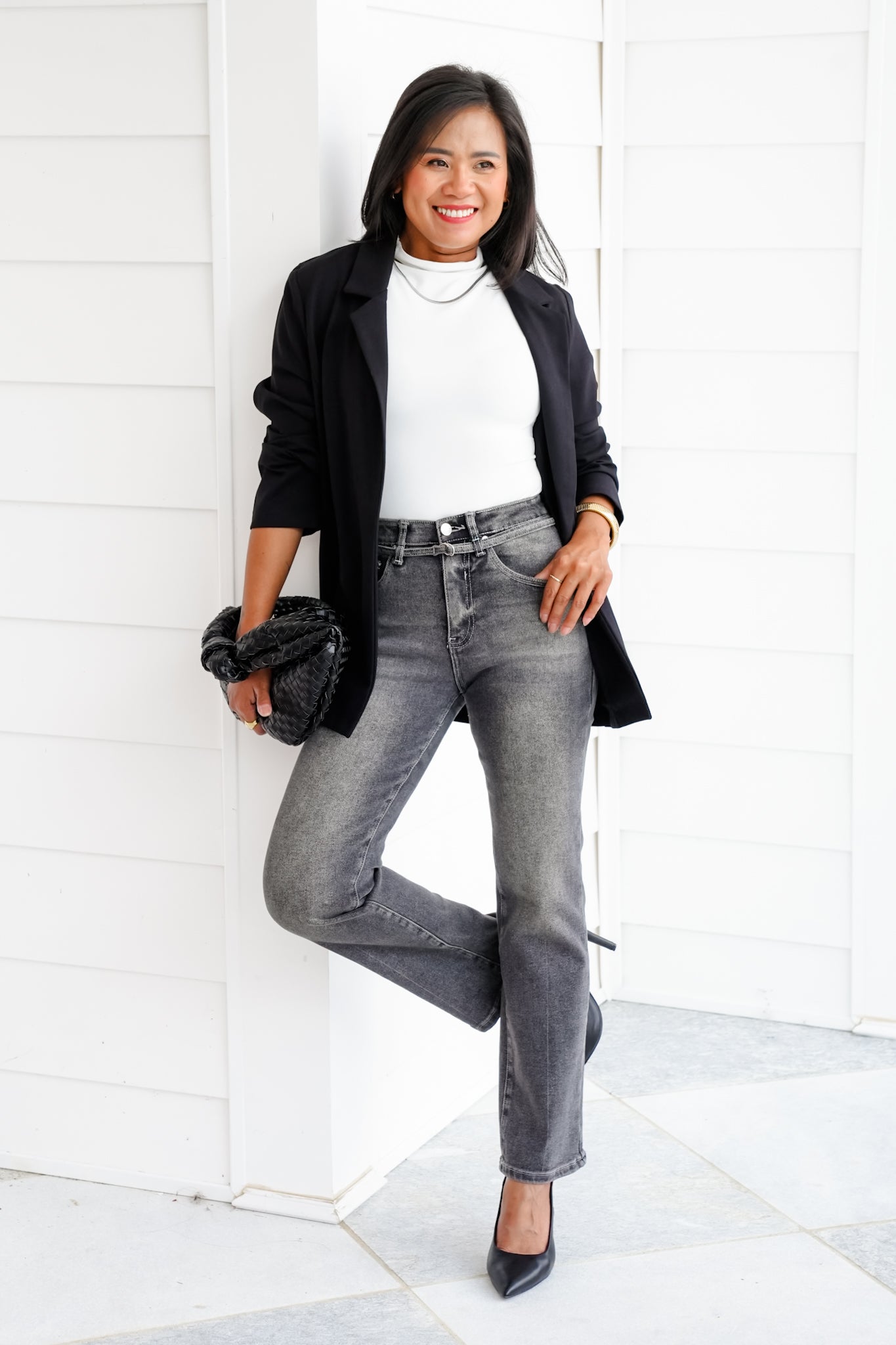 Saige High Rise Gray Tummy Control Relaxed Straight Leg Jeans with Belt