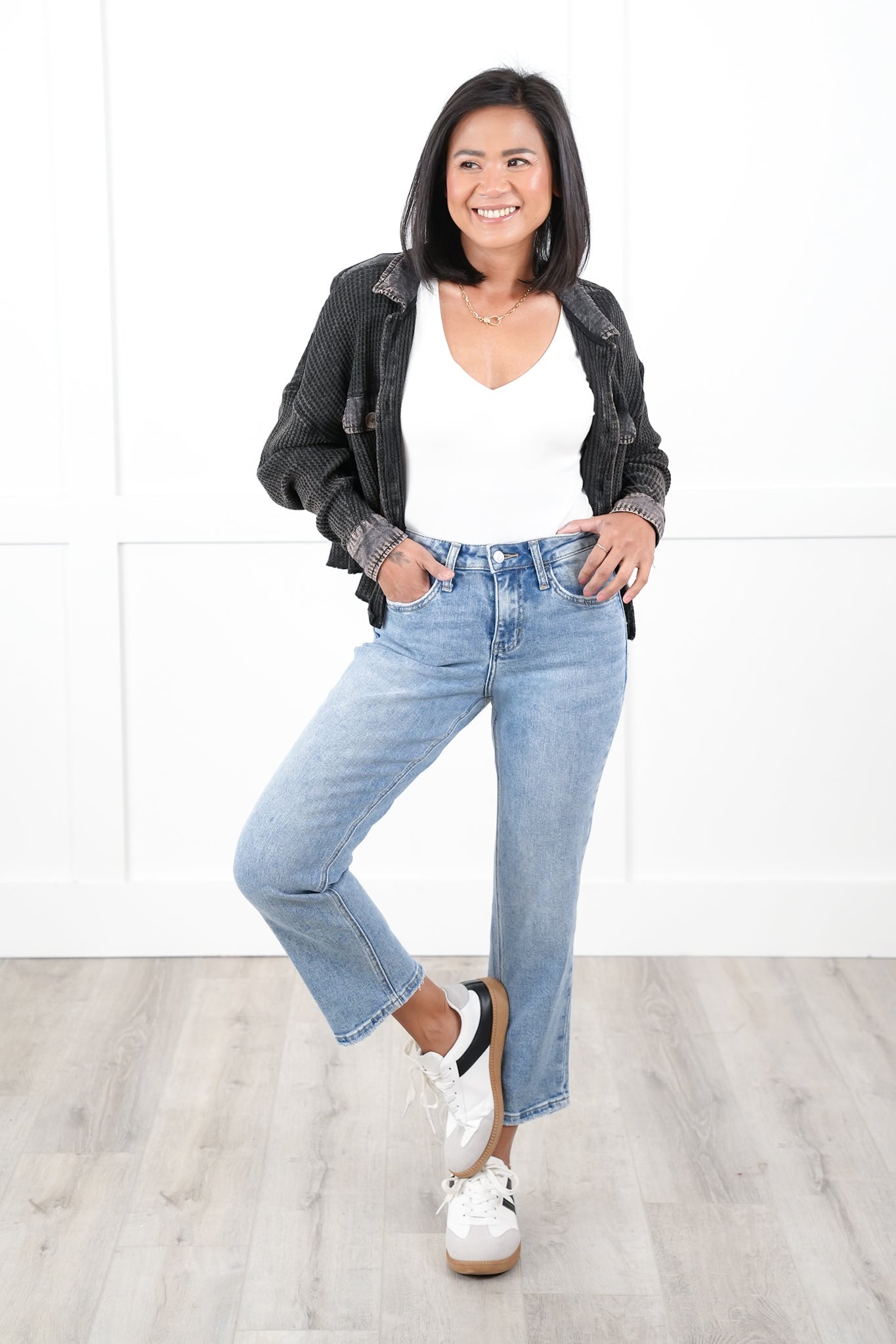 Lovervet High Rise Light Wash Cropped Straight Leg Jeans