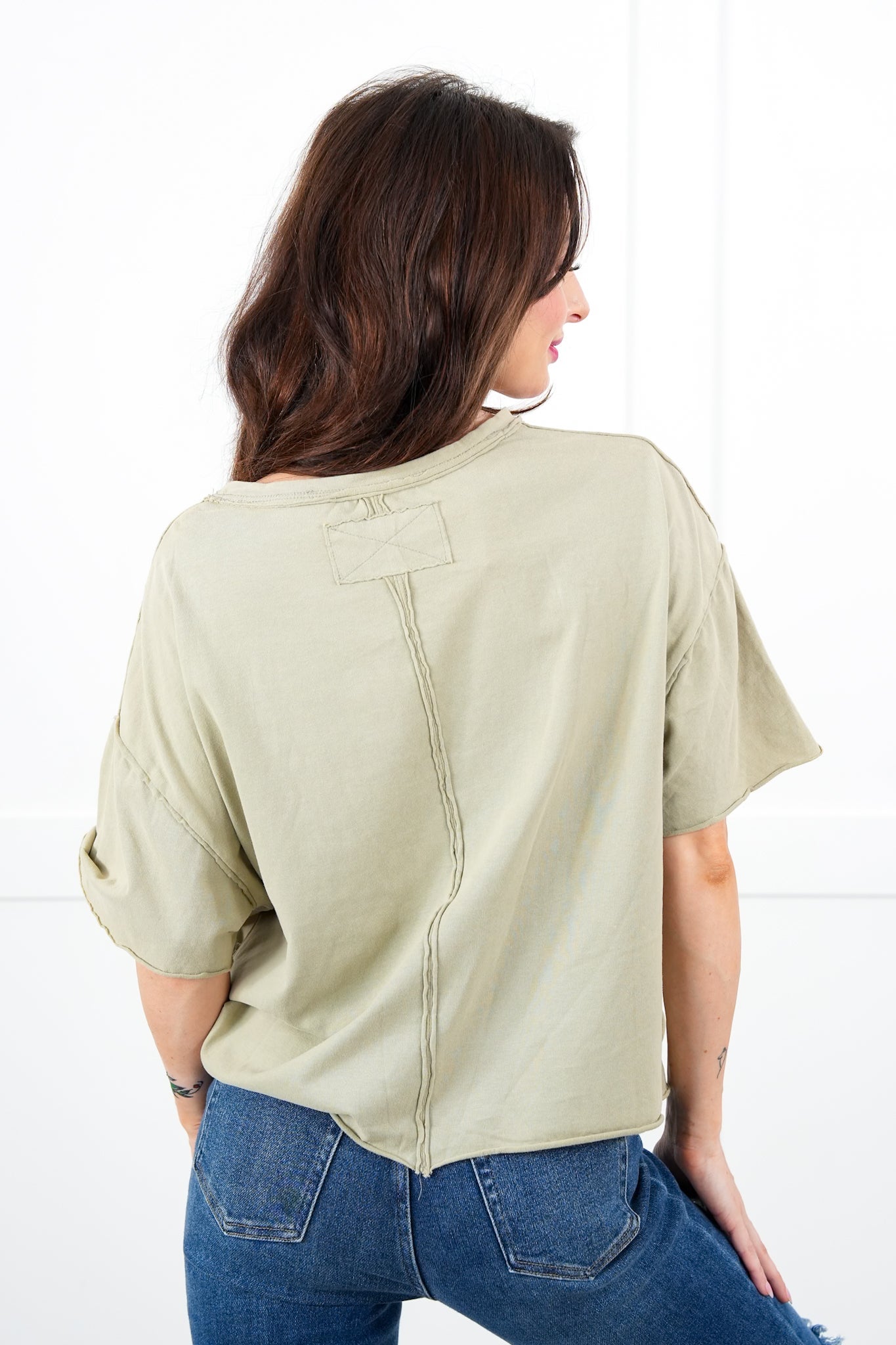 Short Sleeve Cropped Knit Top With Raw Edge Detail
