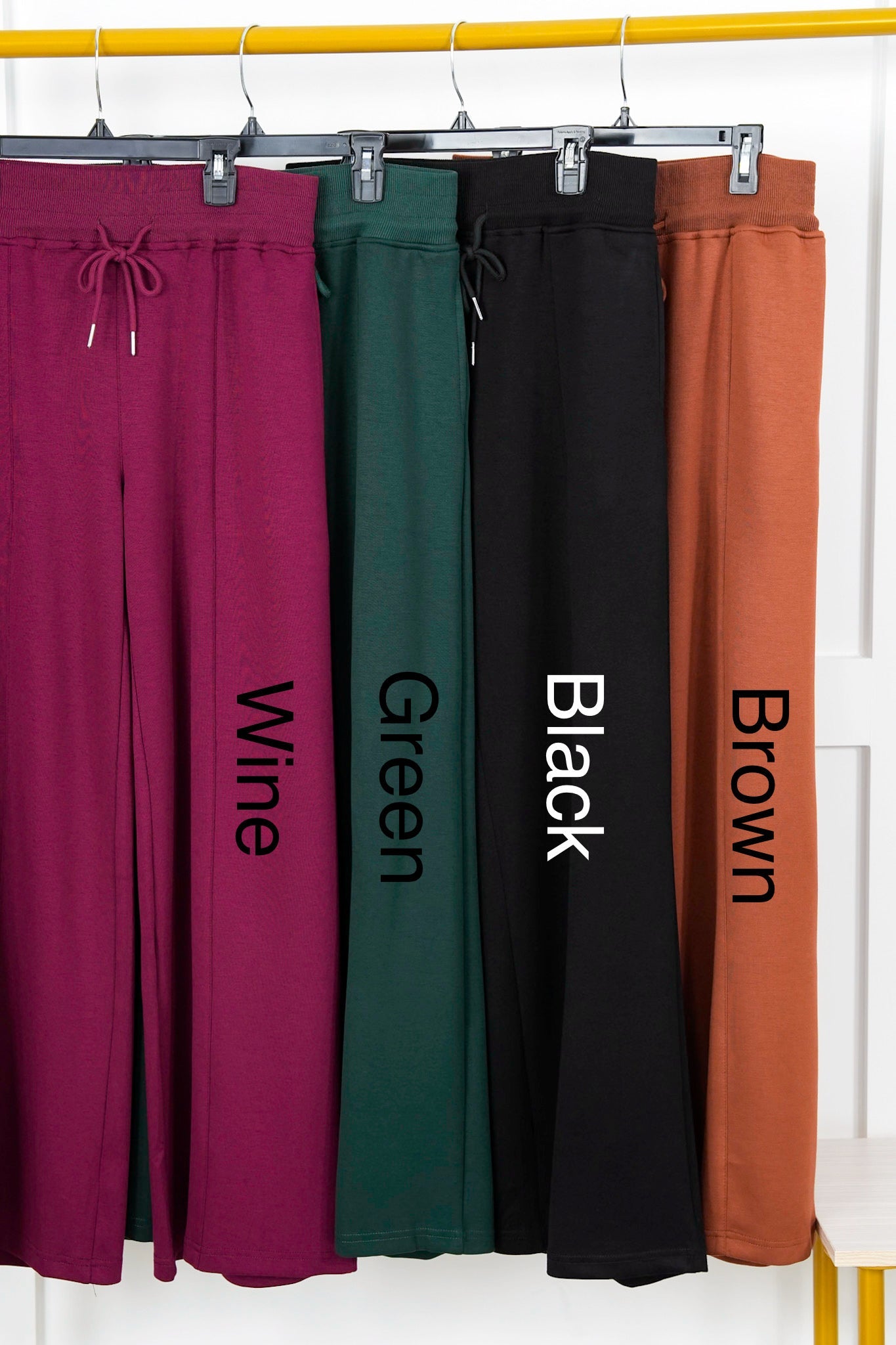 Plus/Reg Solid Soft Knit Elastic Waist Relaxed Pants with Side Pockets