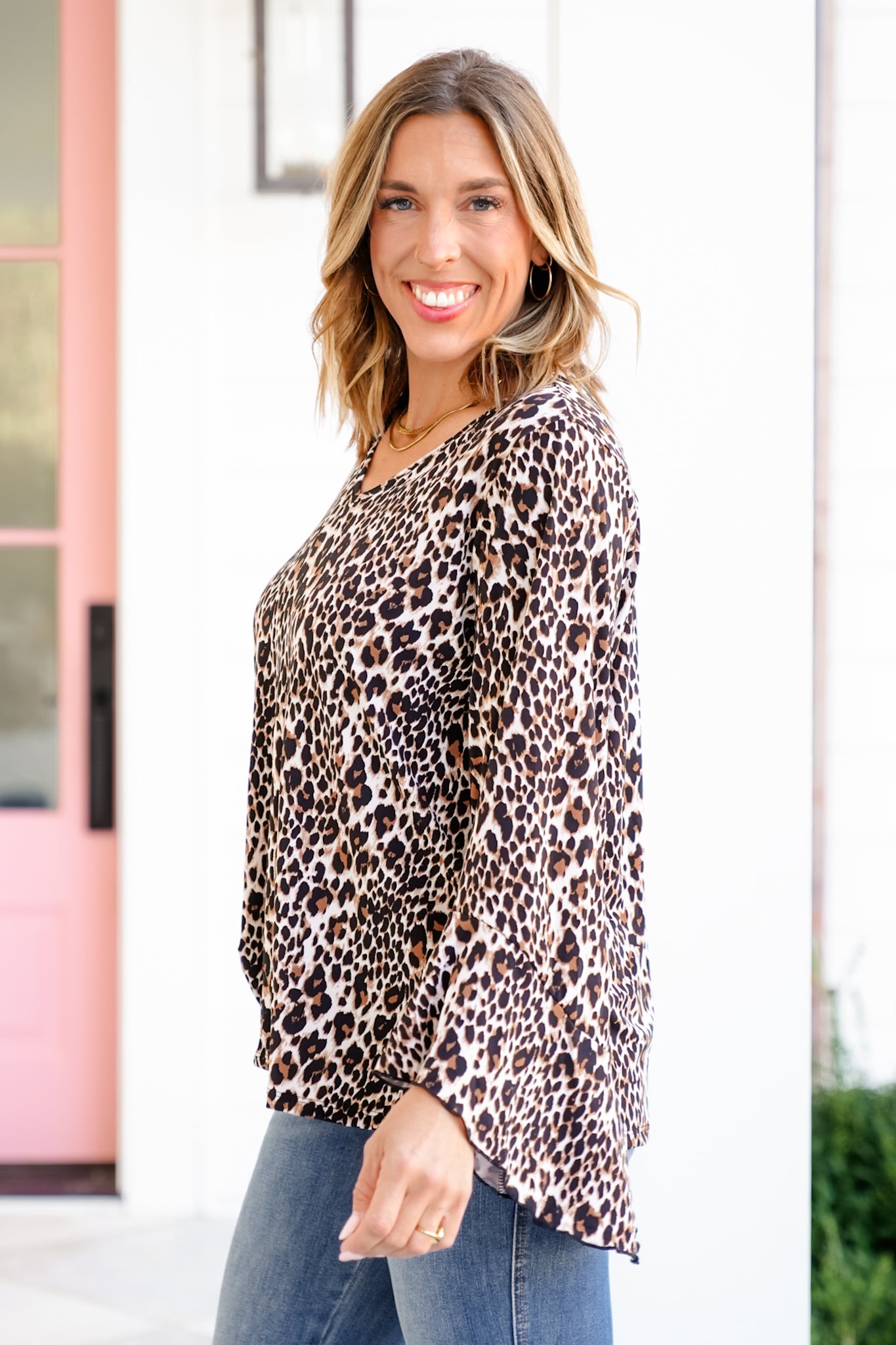 Plus/Reg Leopard Print Long Bell Sleeve V Neck Top