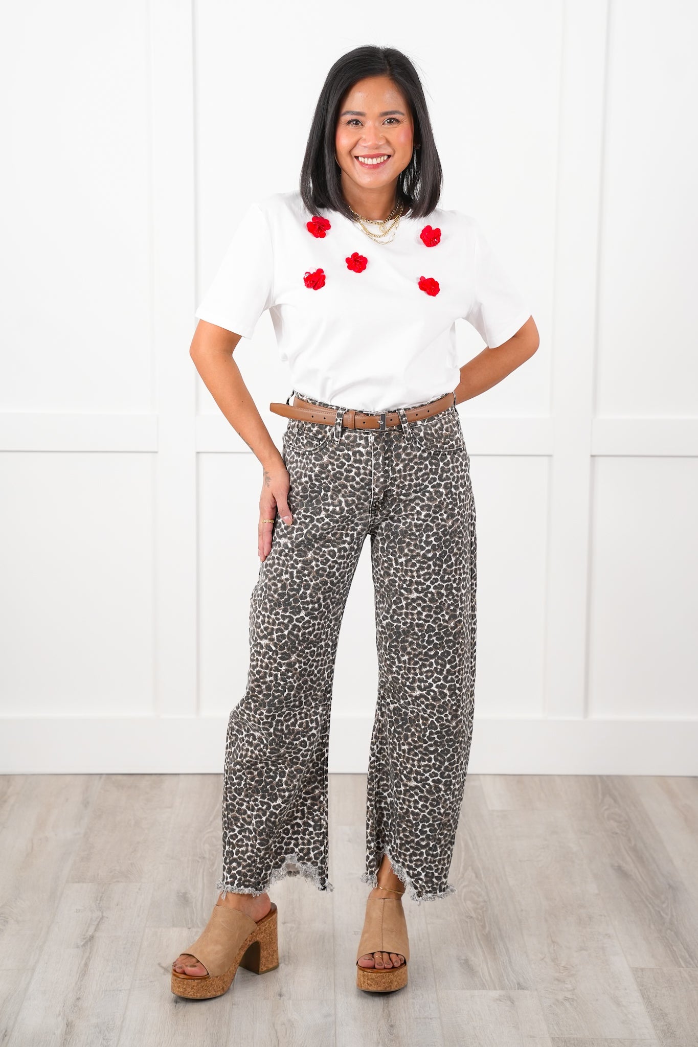 Short Sleeve Tee Shirt with Flower Applique Detail