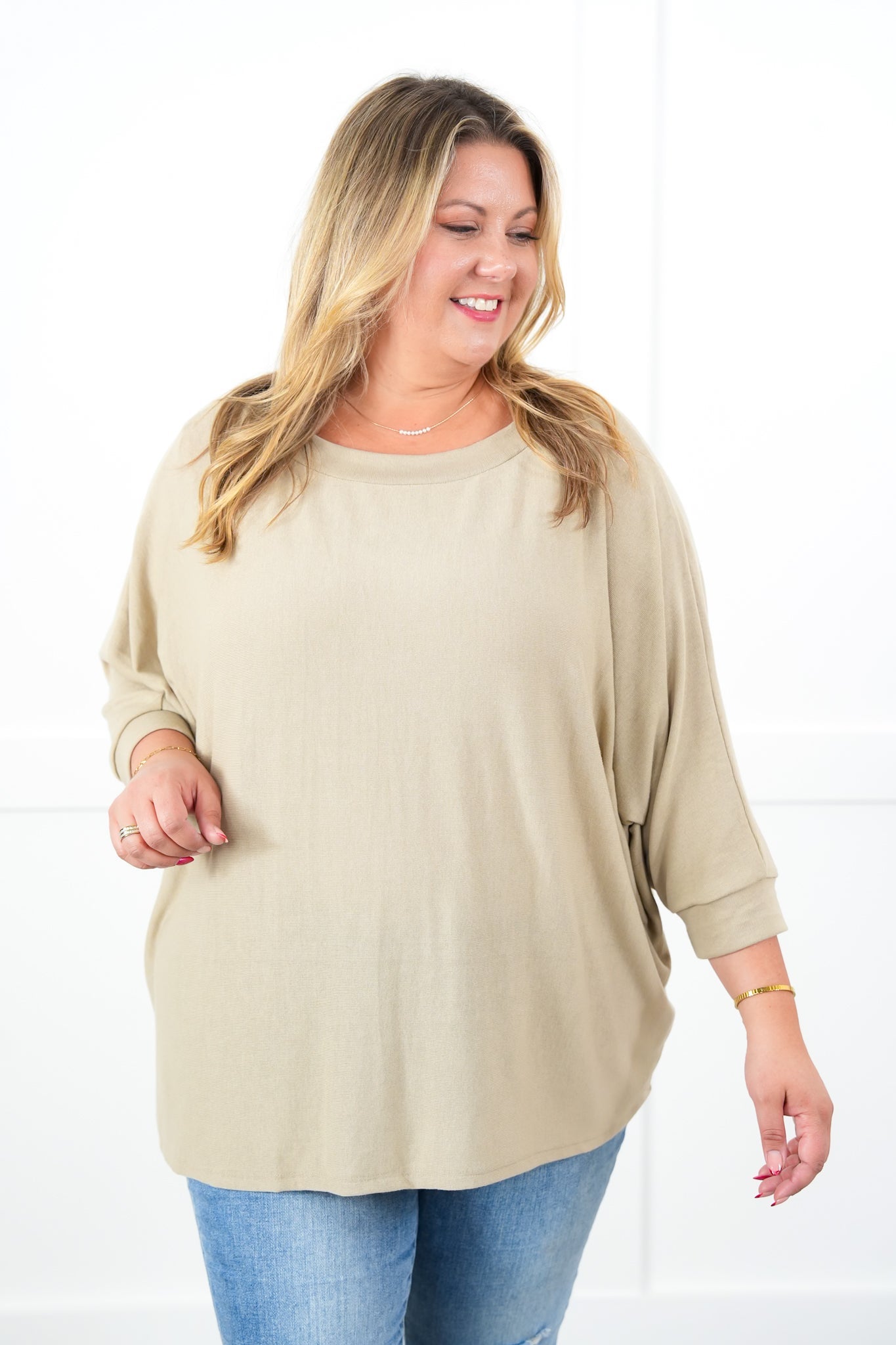 Door Buster! Plus/Reg Knit 3/4 Dolman Sleeve Round Neck Top