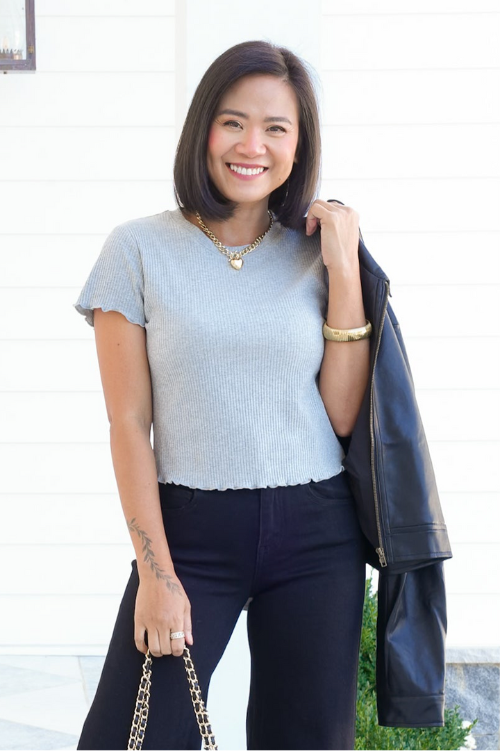 Ribbed Knit Short Sleeve Top