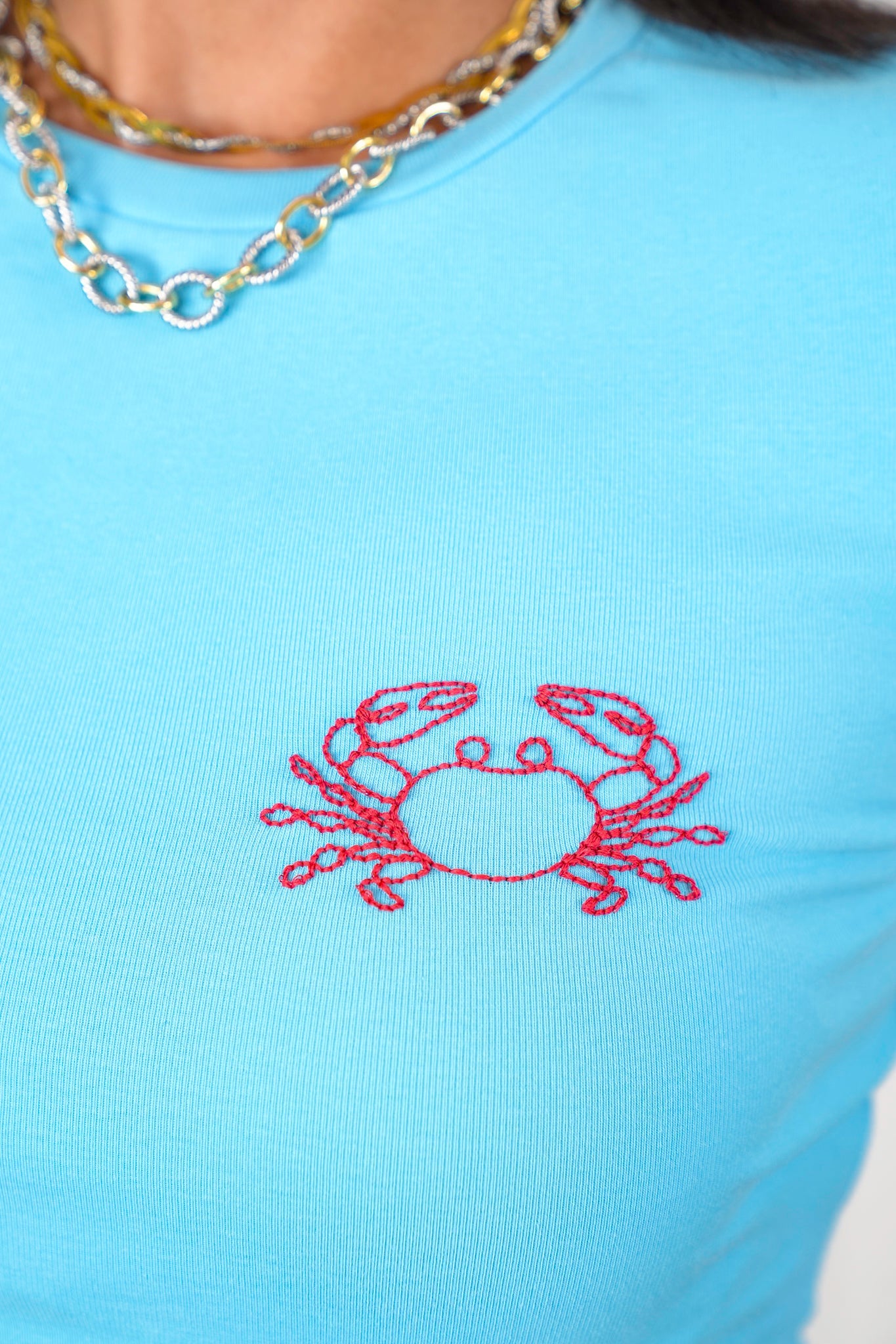 Short Sleeve Crop Tee with Embroidered Crab Detail