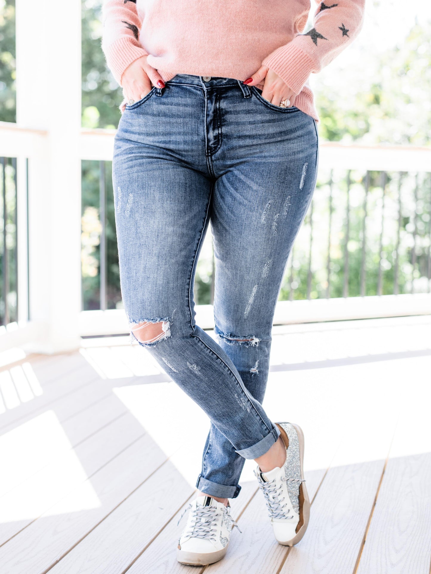 KanCan Medium Wash Knee Distressed Skinny Jeans