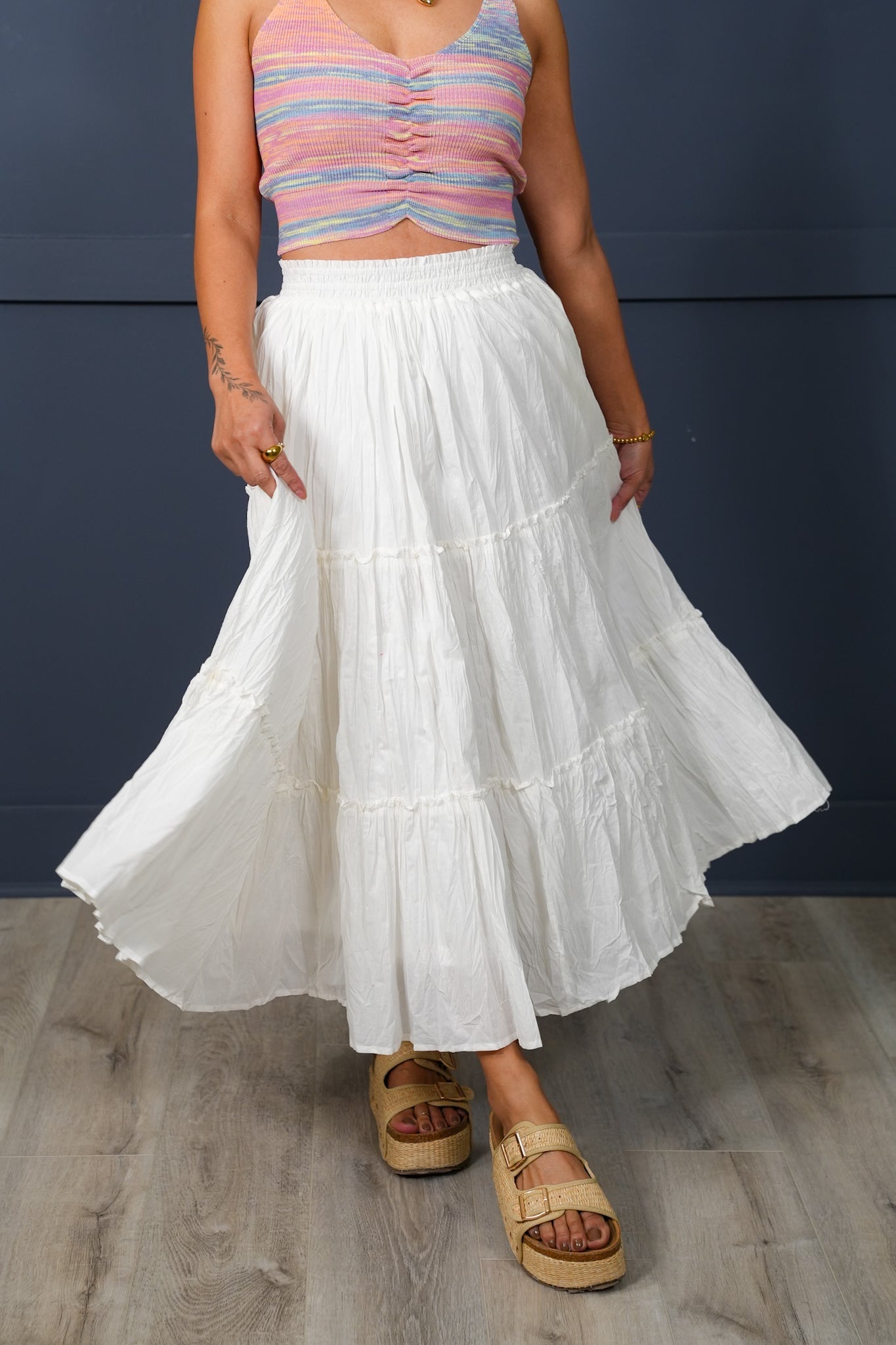 White Crinkle Elastic Waist Tiered Midi Skirt with Side Pockets