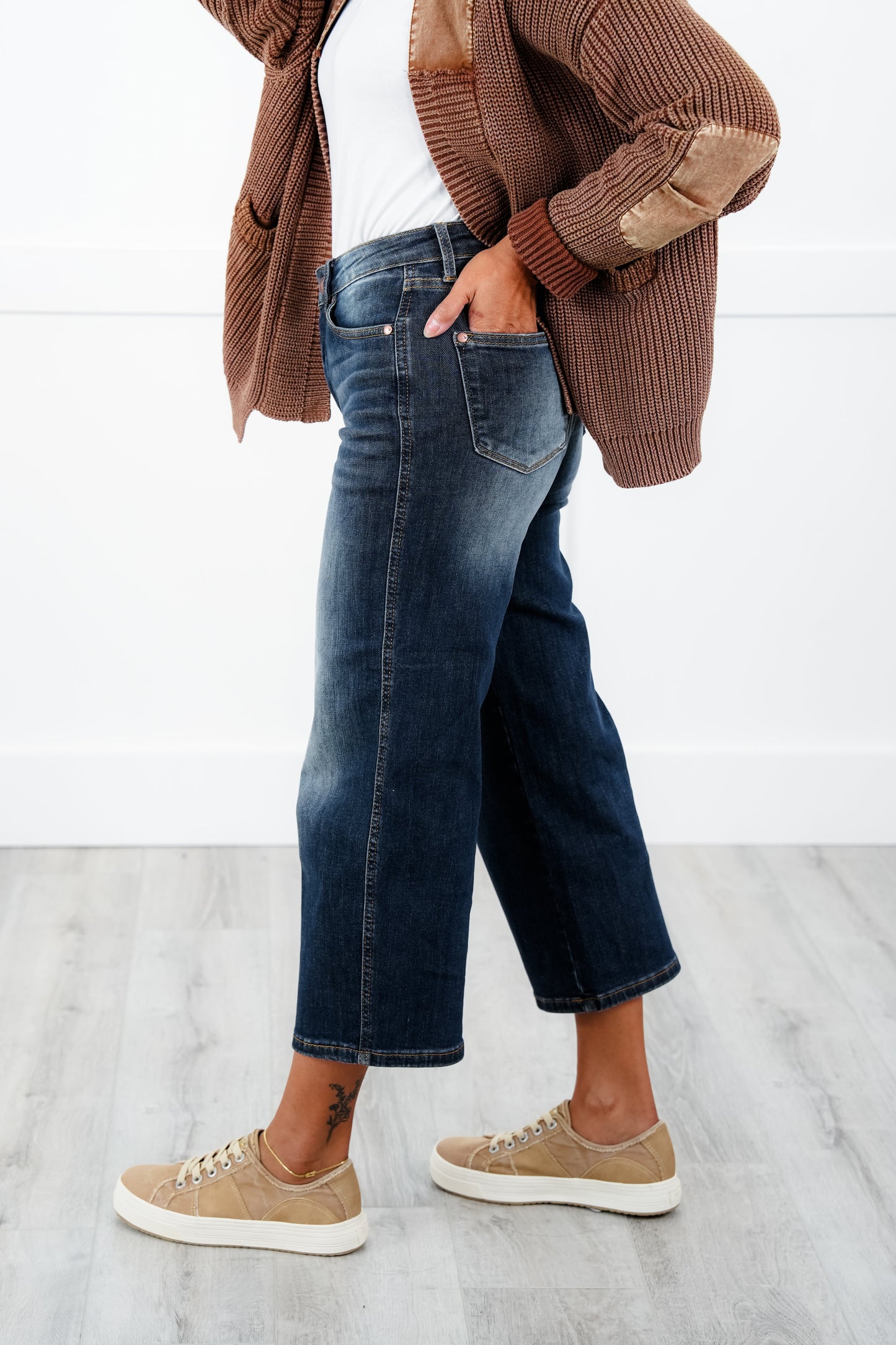Judy Blue The Juliette Mid Rise Dark Wash Tummy Control Cropped Wide Leg Jeans