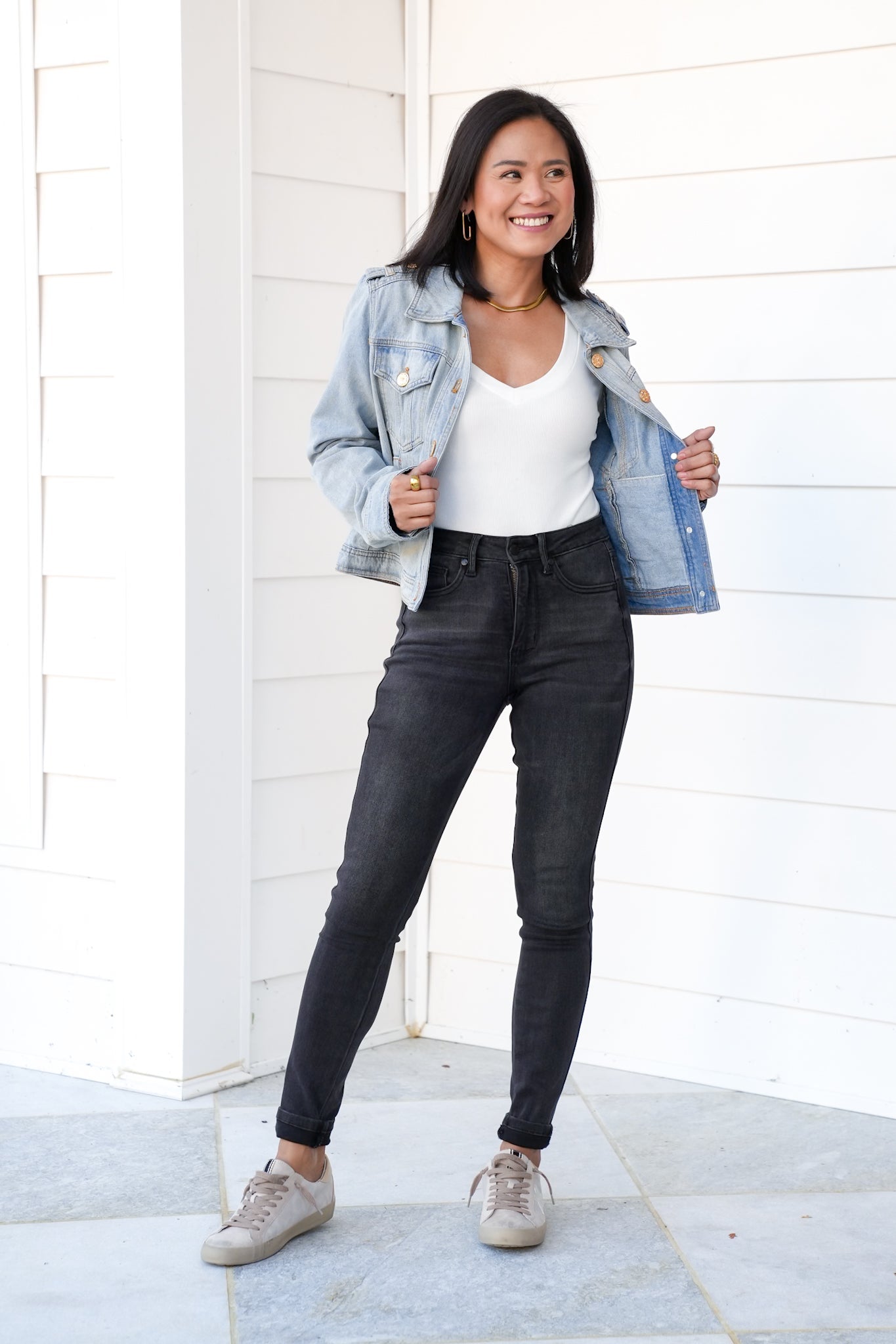 Judy Blue Mid Rise Black Tummy Control Skinny Jeans