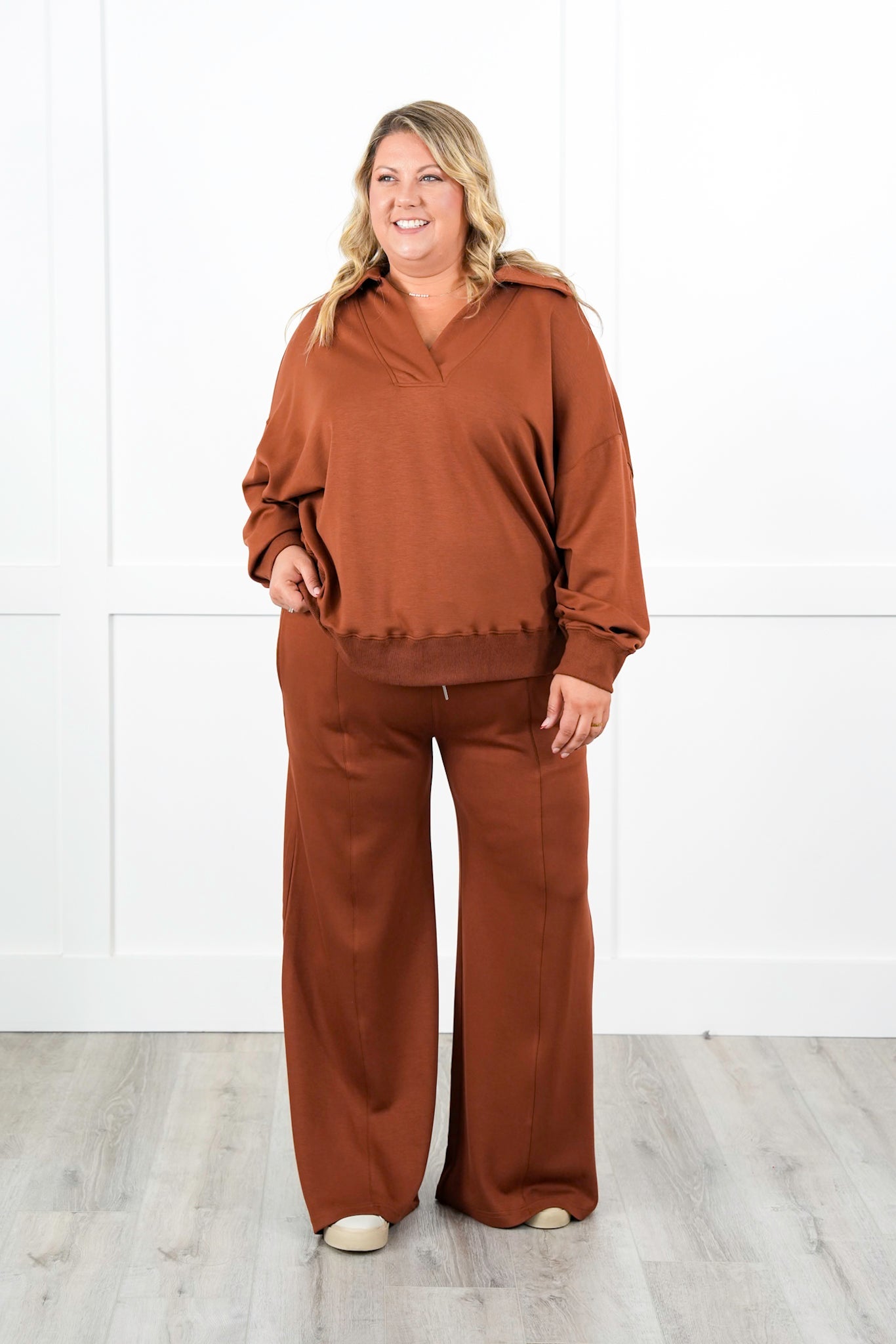 Plus/Reg Solid Soft Knit Elastic Waist Relaxed Pants with Side Pockets