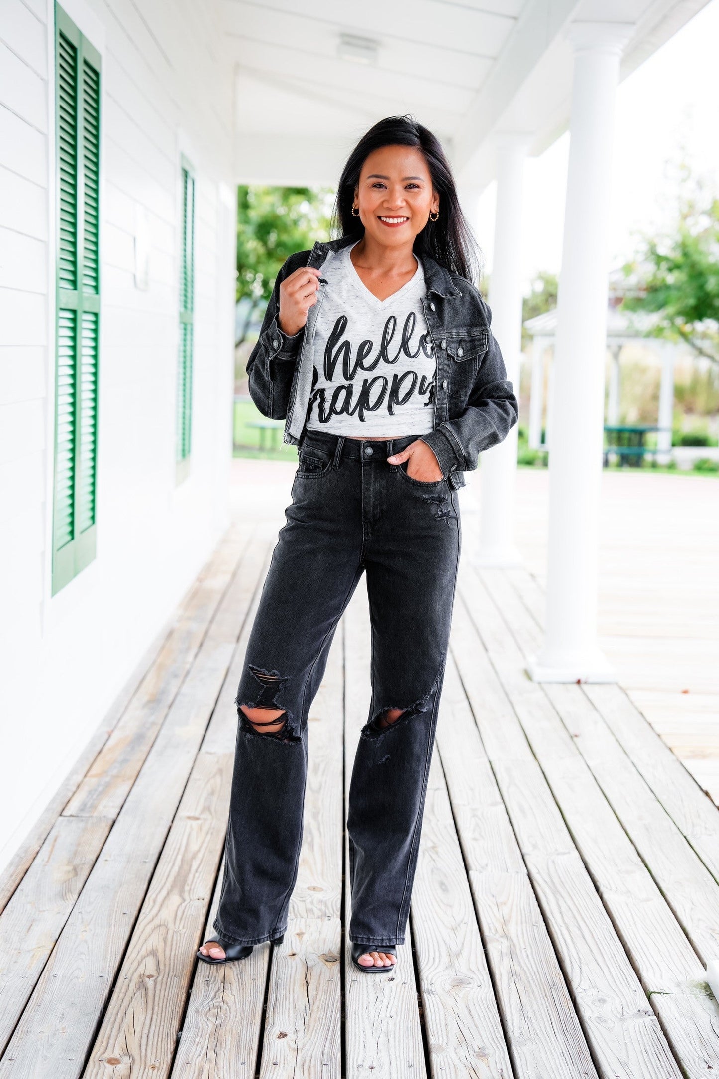 Judy Blue Straight Obsessed High Rise Black Rigid Magic 90's Distressed Straight Leg Jeans
