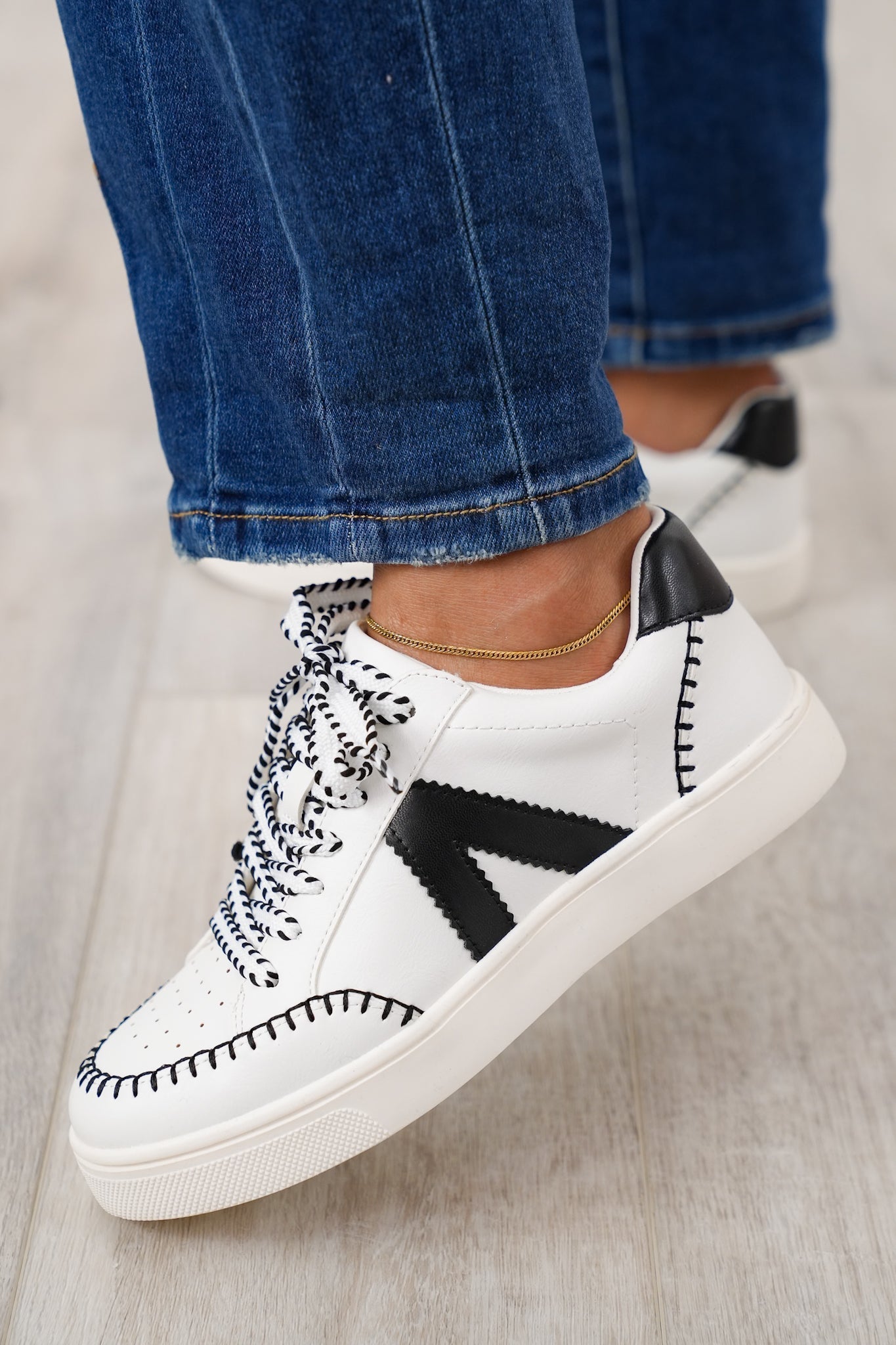 MIA Stylish Low Top Sneaker with Contrast Stitching