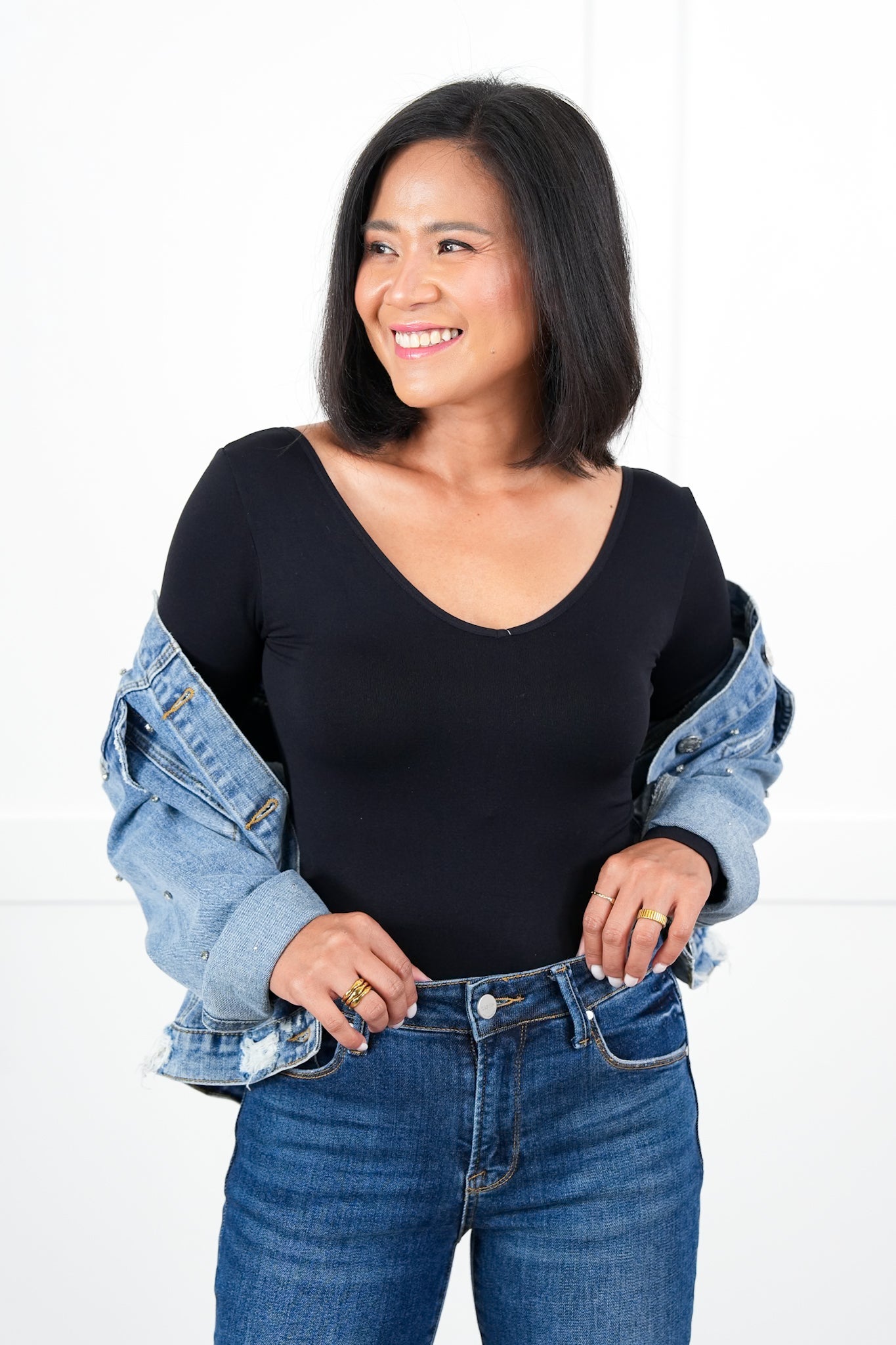 Door Buster! Plus/Reg Solid Reversible Long Sleeve V-Neck/Scoop-Neck Bodysuit
