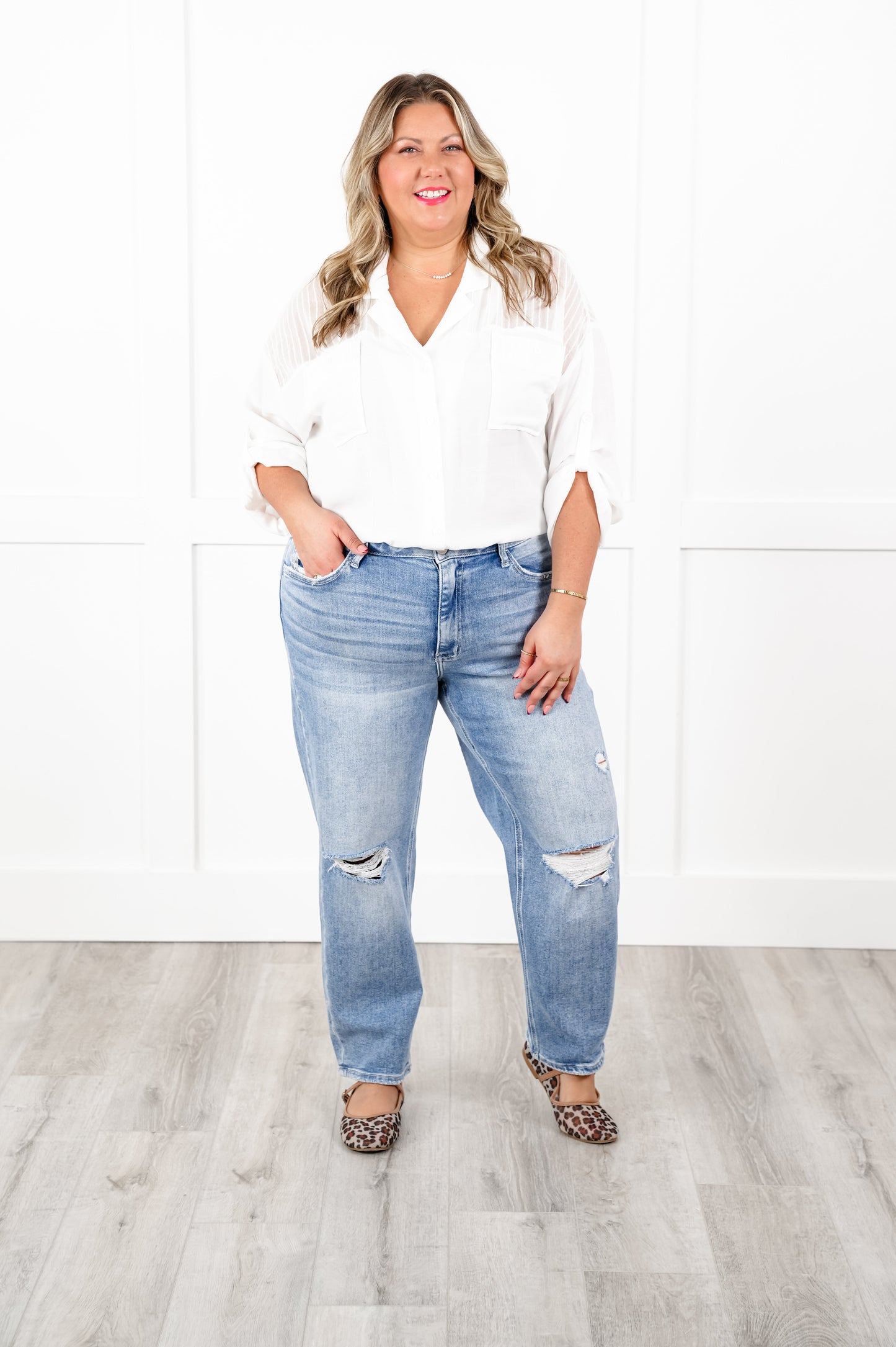 Lovervet High Rise Light Wash Distressed Barrel Jeans