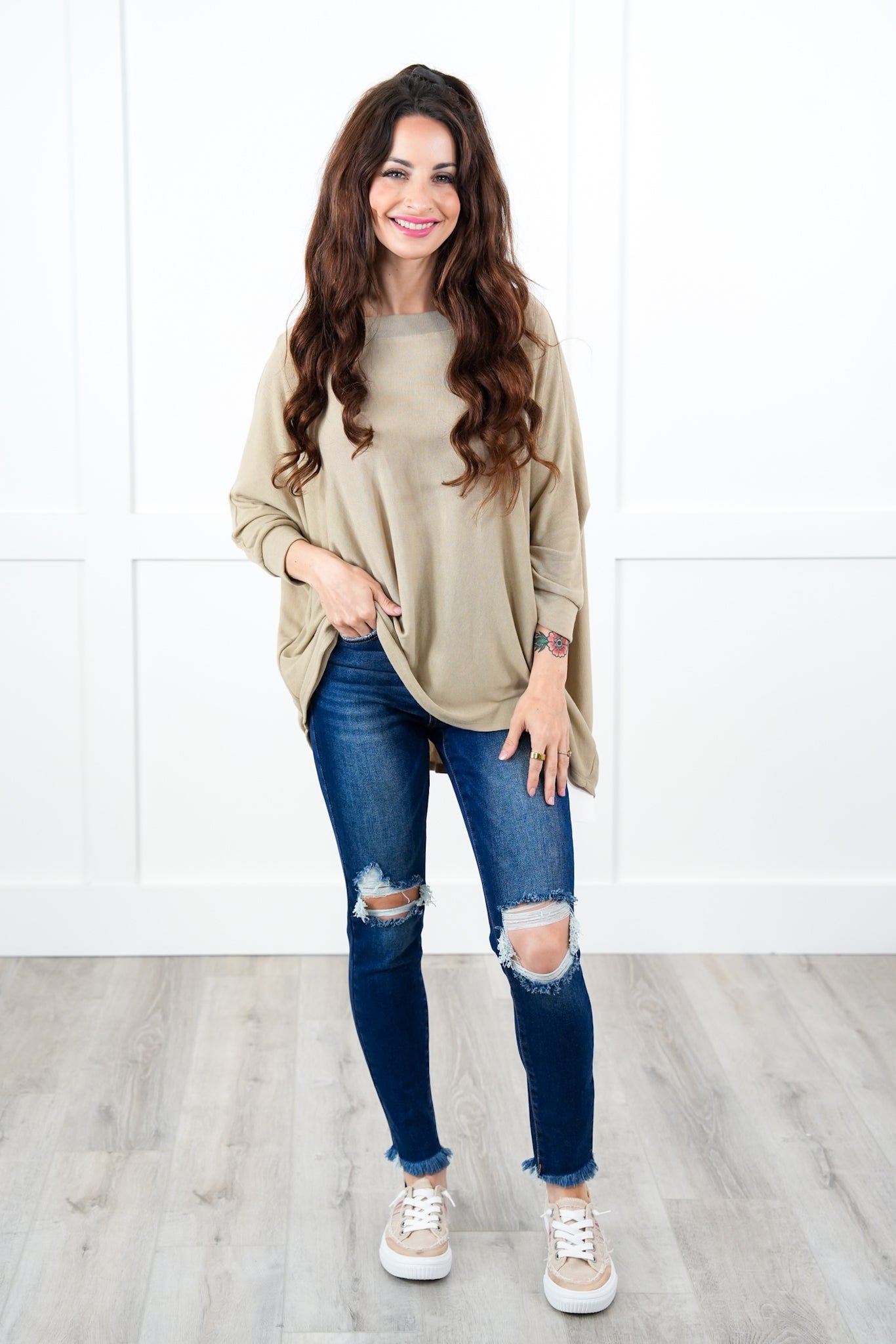 Door Buster! Plus/Reg Knit 3/4 Dolman Sleeve Round Neck Top