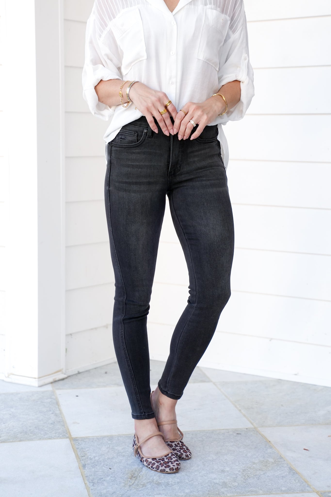 Judy Blue Mid Rise Black Tummy Control Skinny Jeans