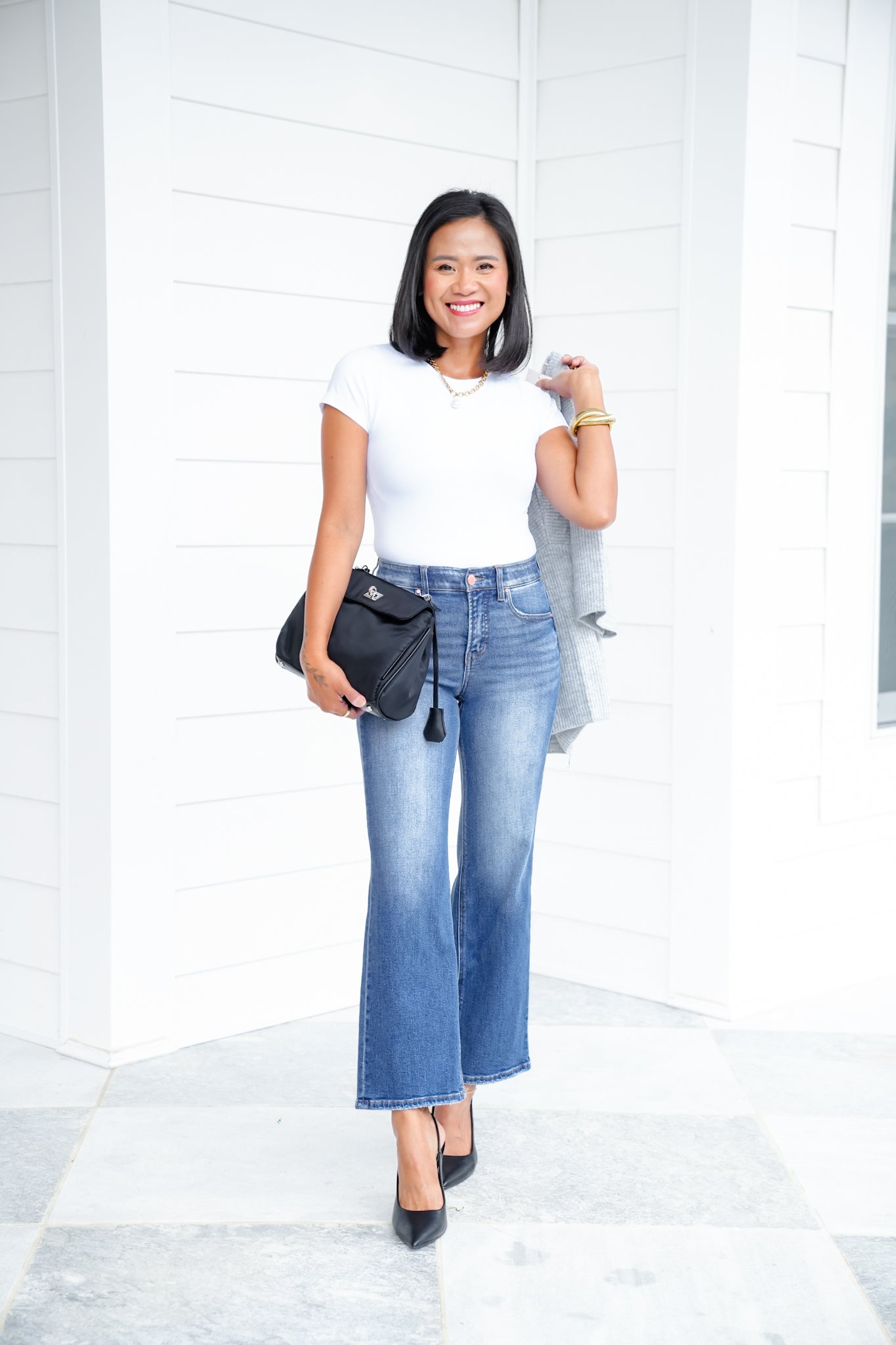Risen Mid Rise Elastic Waistband Tummy Control Cropped Wide Leg Jeans