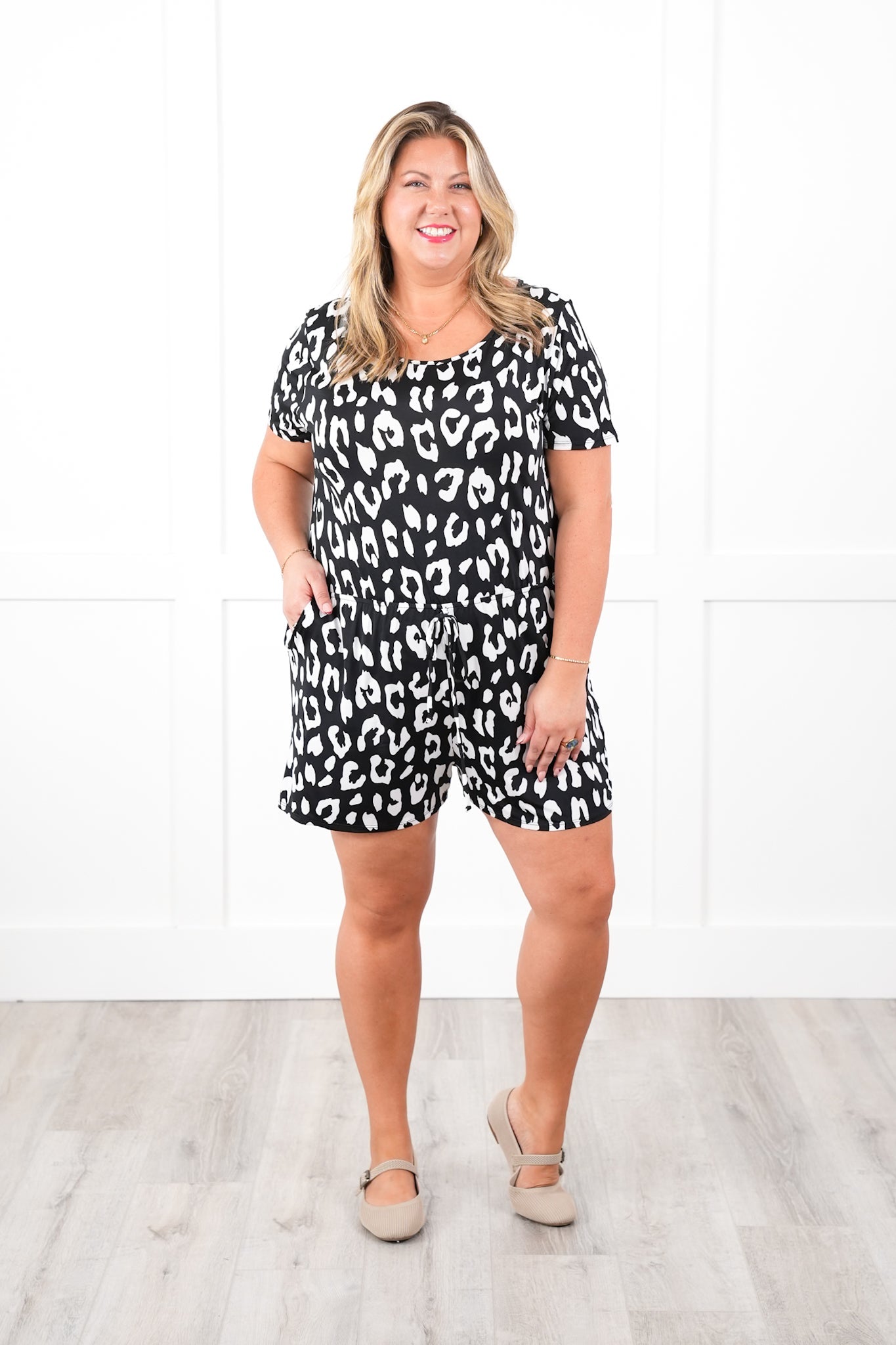 Plus/Reg Leopard Short Sleeve Elastic Waist Romper