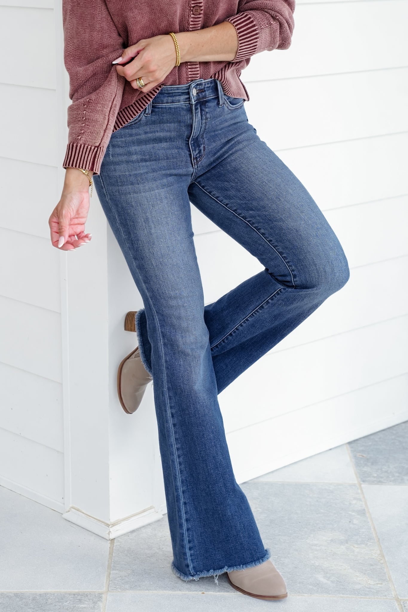 Judy Blue Mid Rise Medium Vintage Wash Flare Jeans with Distressed and Frayed Hem