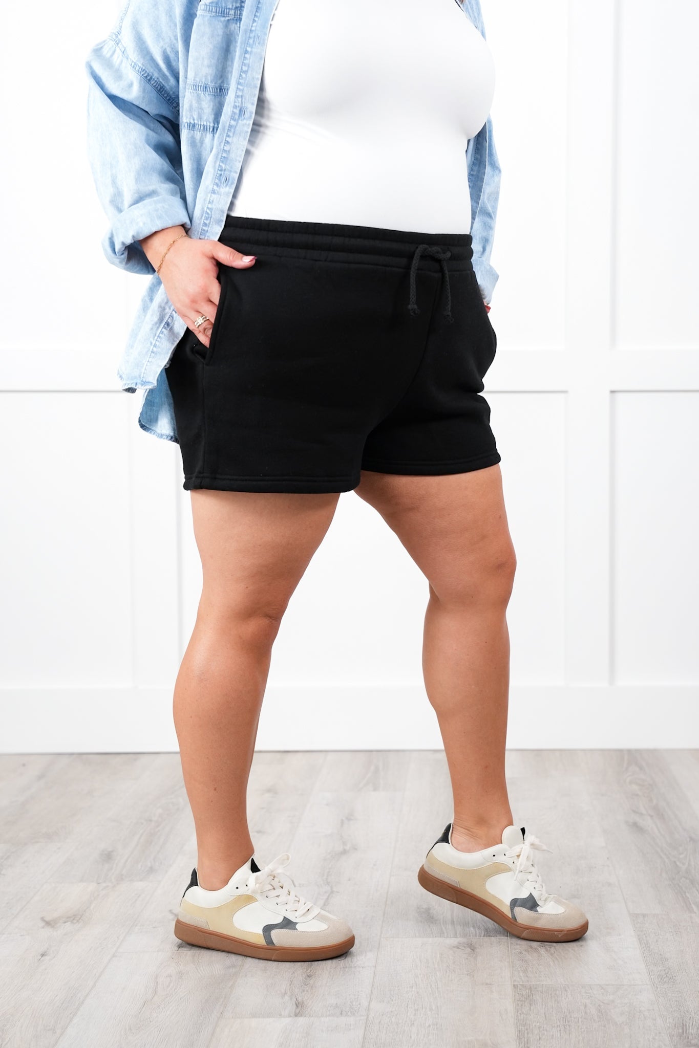 Plus/Reg Solid Elastic Waist Short with Side Pockets