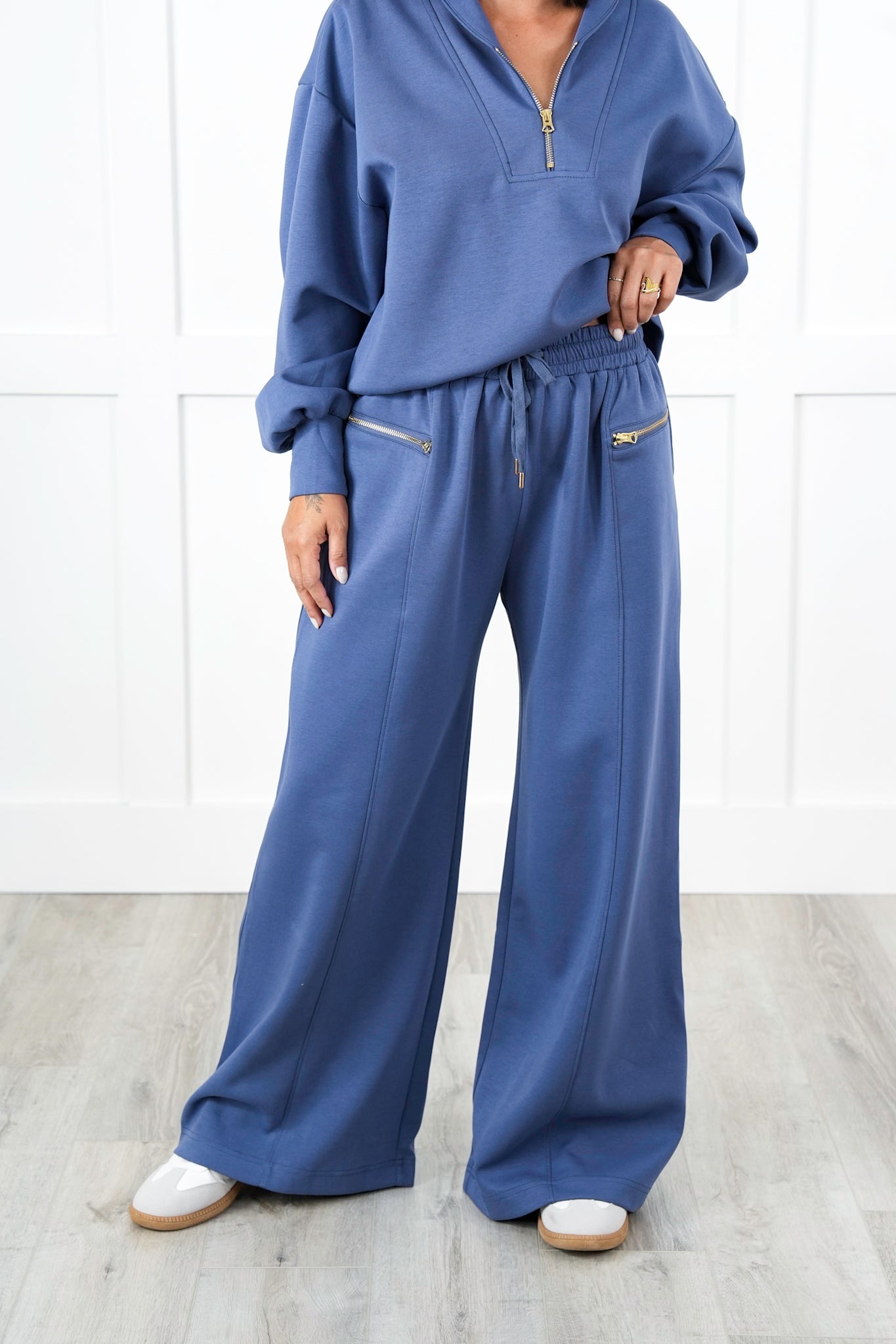 Restock! Soft Elastic Waistband Wide Leg Sweat Pants with Zipper Closure Pockets
