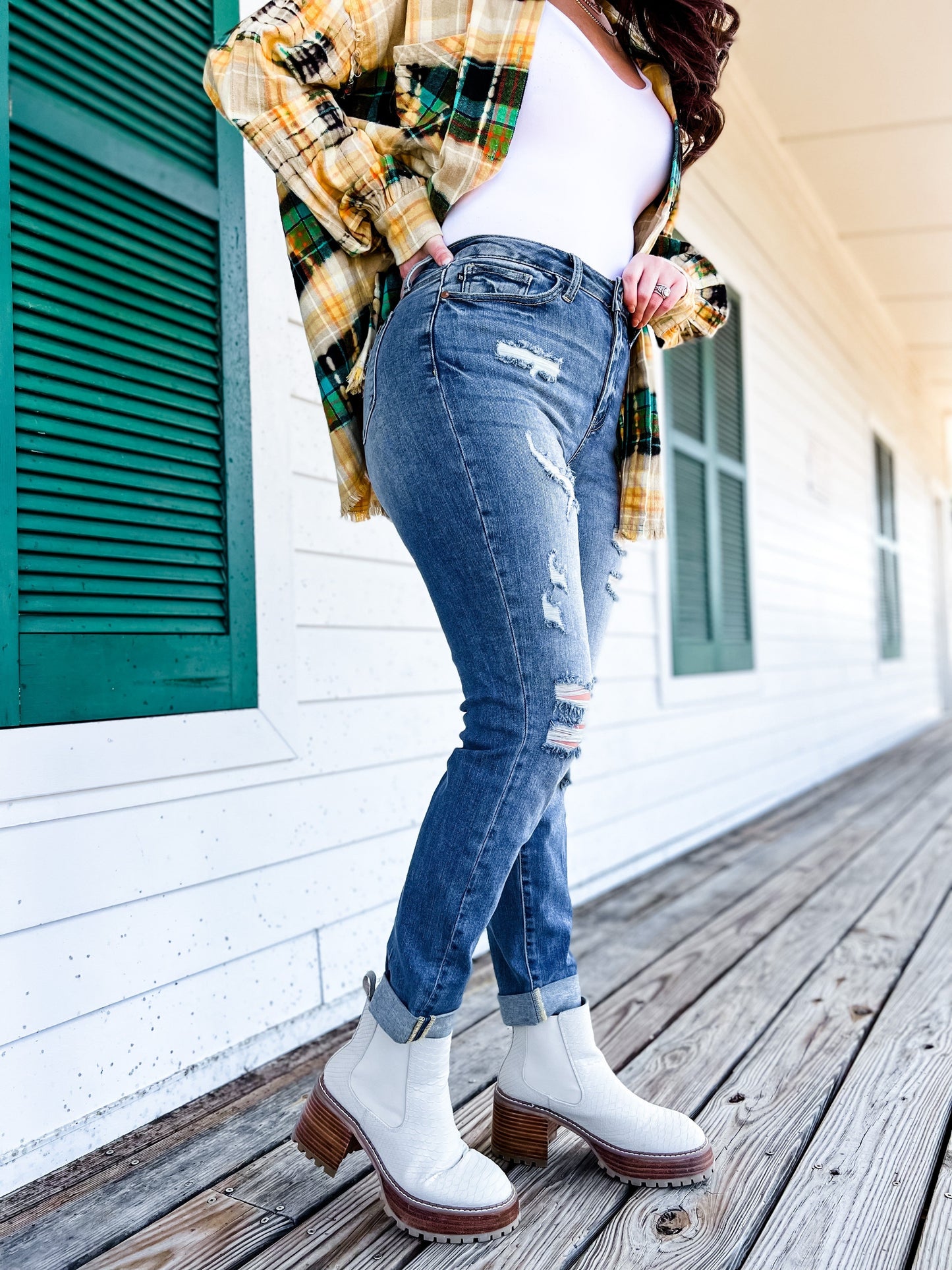 Judy Blue Boy Toy Light Wash High Rise Cuffed Boyfriend Distressed Jeans