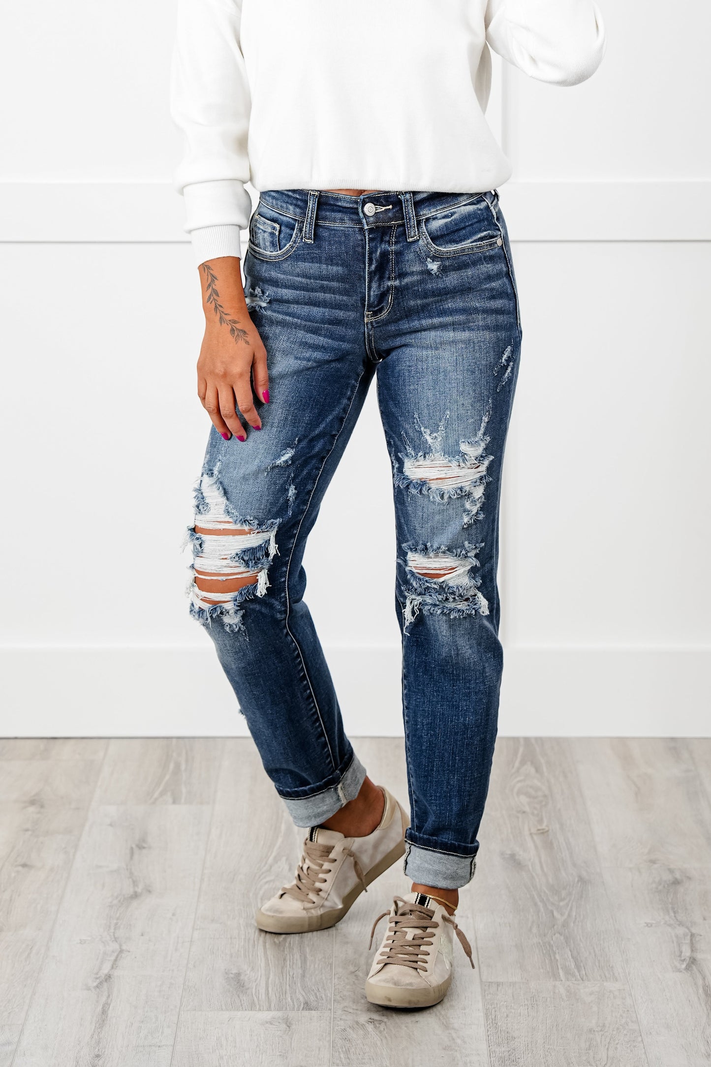 Judy Blue Dream Team Medium Wash Distressed Mid Rise Boyfriend Jeans